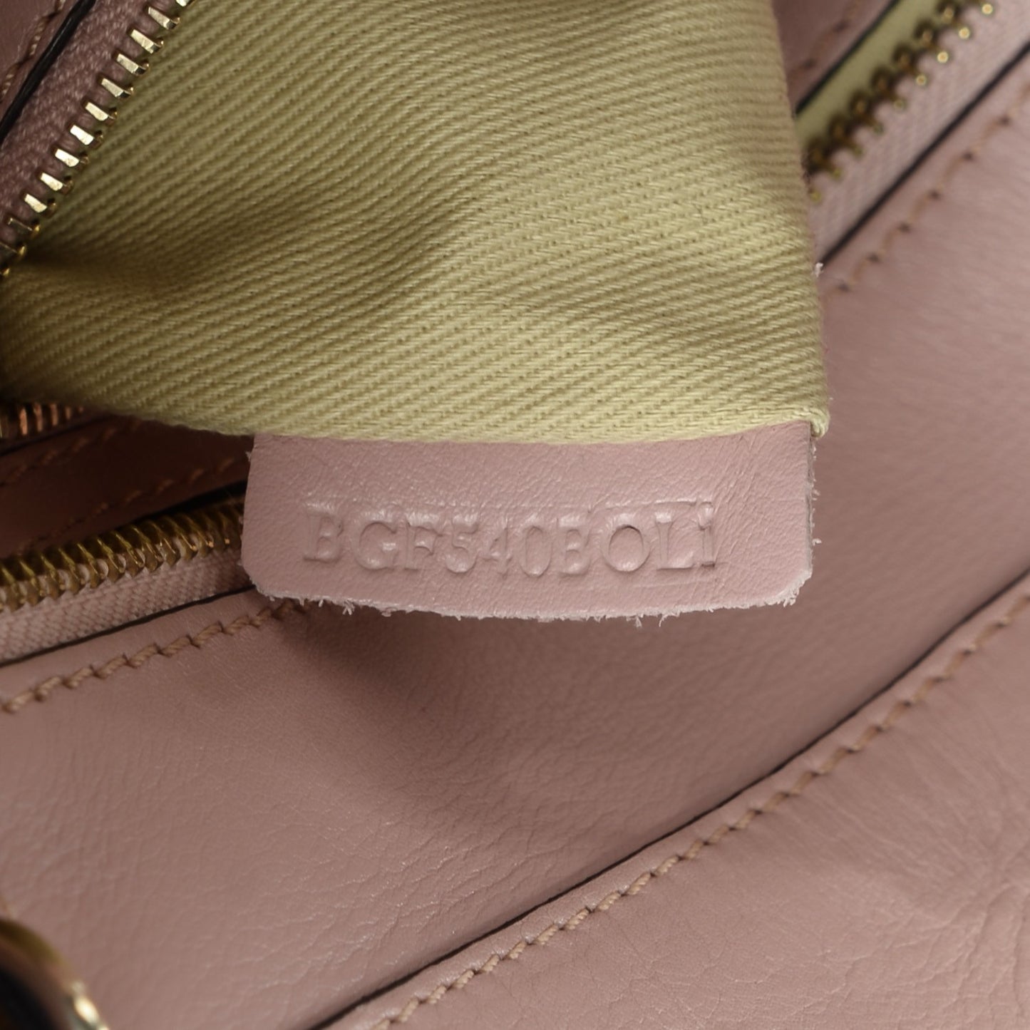 Vitello Small Rockstud Double Handle Tote Pink