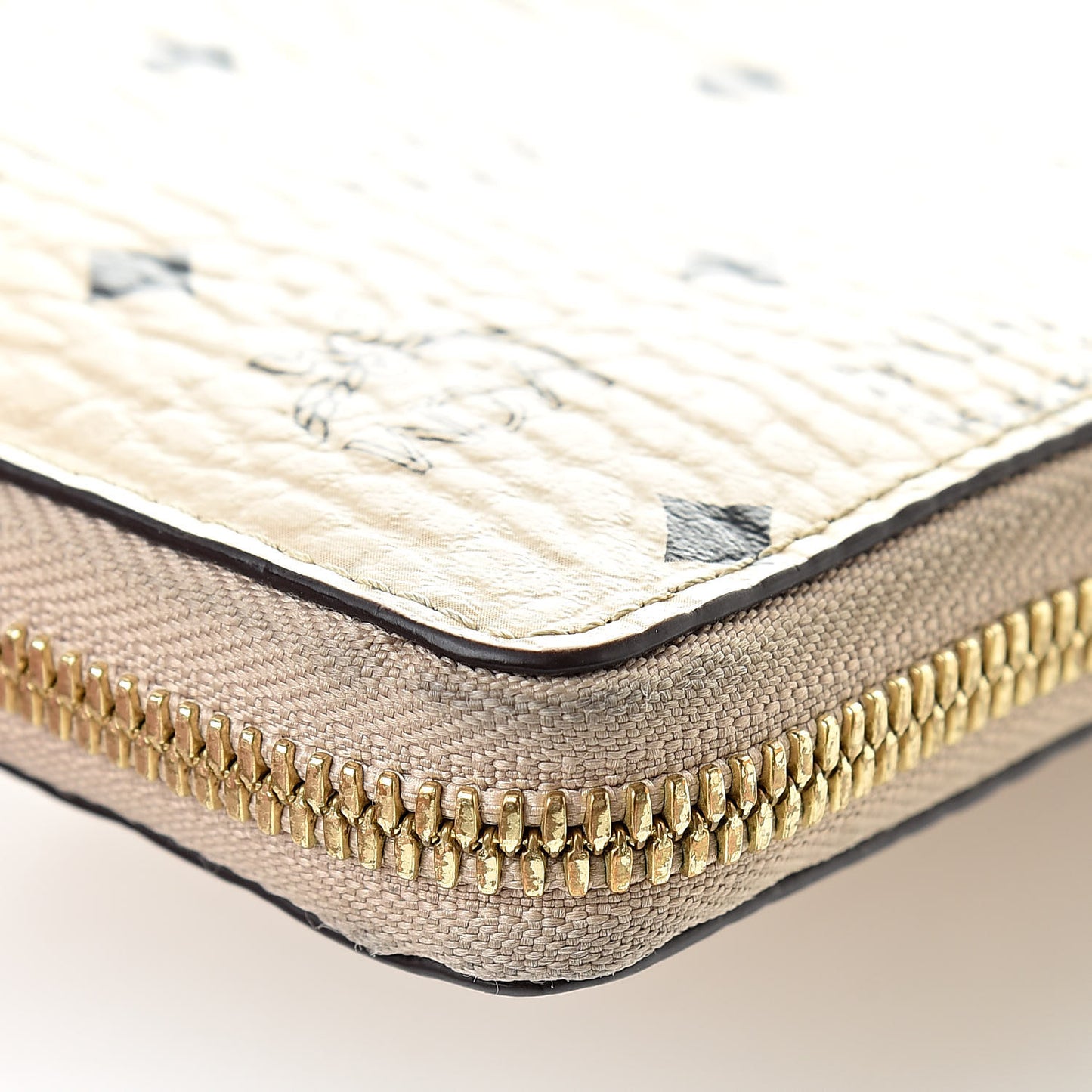 Visetos Large Zip Around Wallet Beige