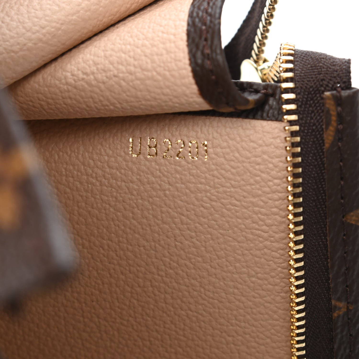 Louis Vuitton Monogram Toiletry Pouch 26 7 of 8