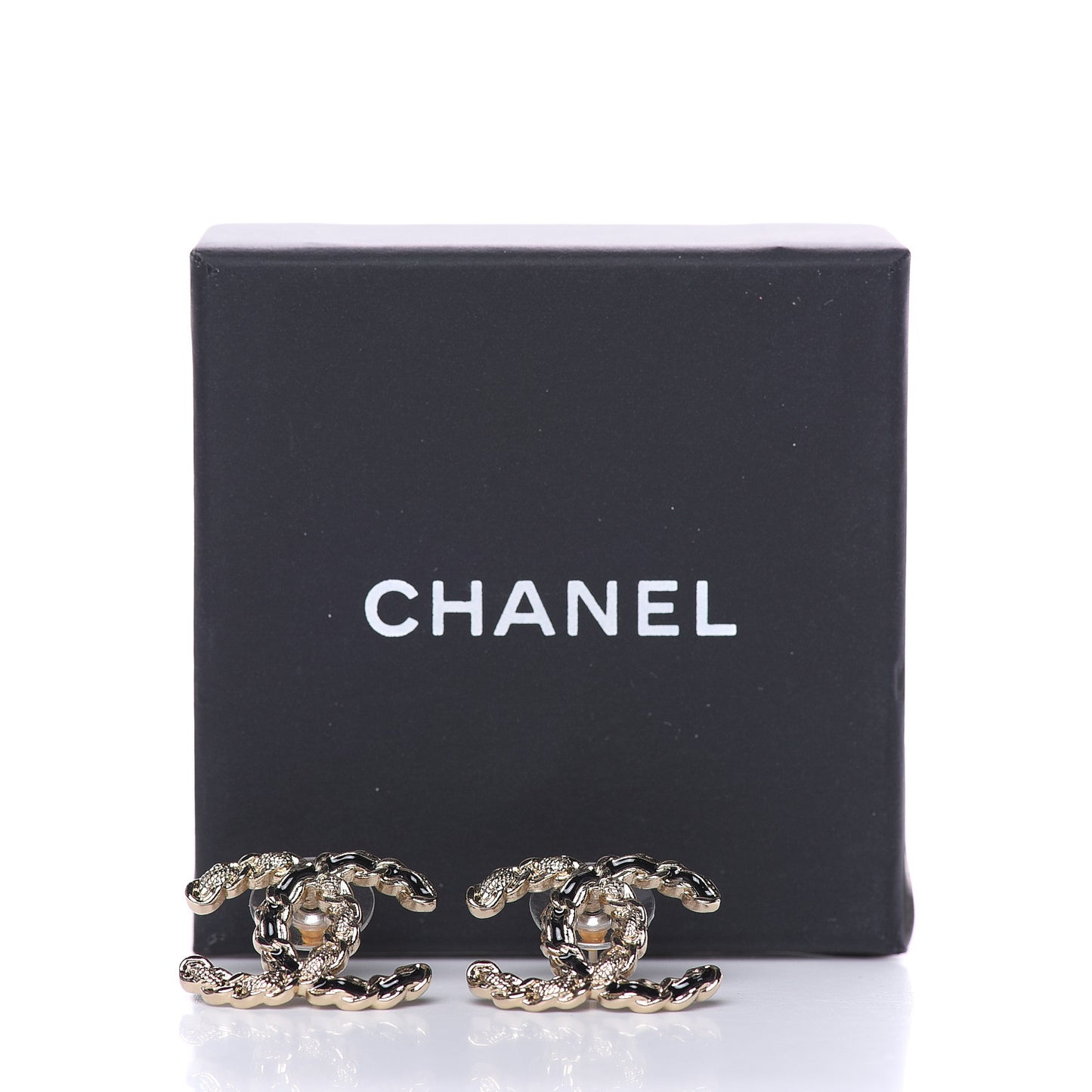 Enamel Metal Chain French New Wave CC Earrings Black Gold