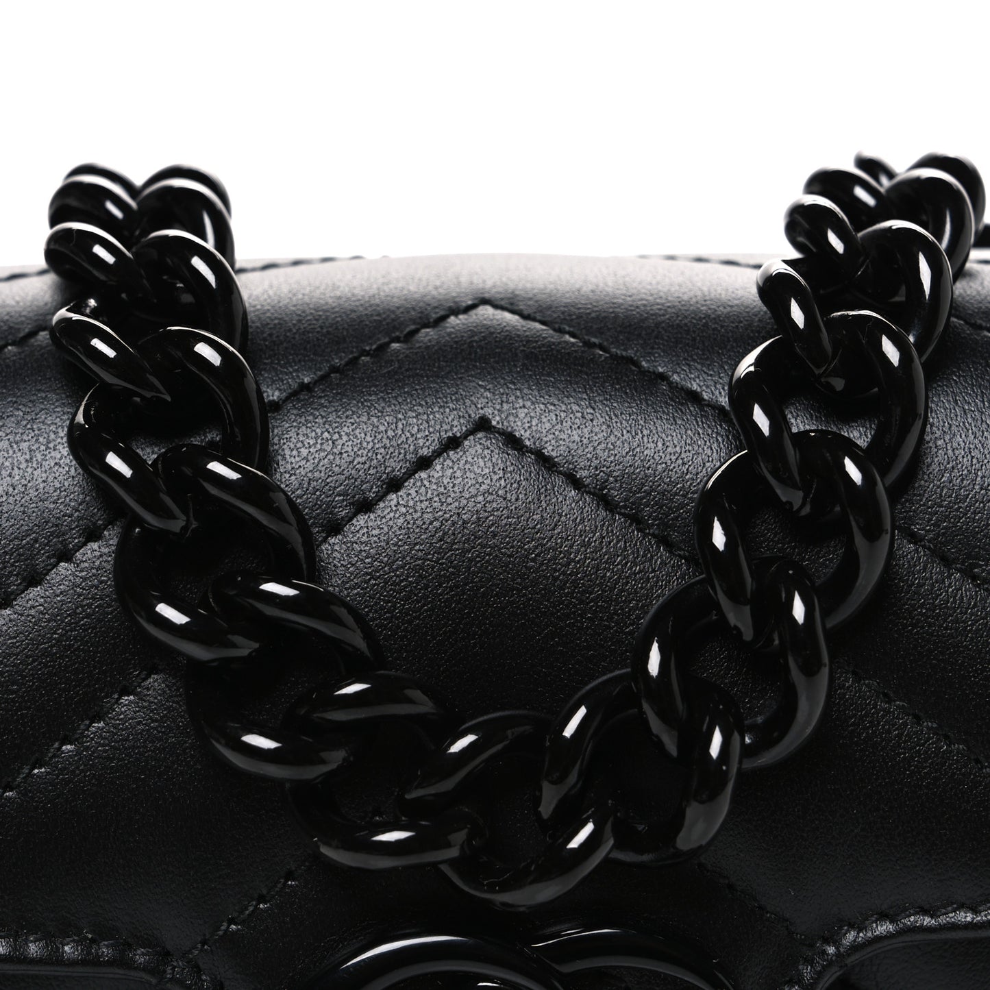 Calfskin Matelasse Monochrome GG Marmont Chain Mini Belt Bag Black