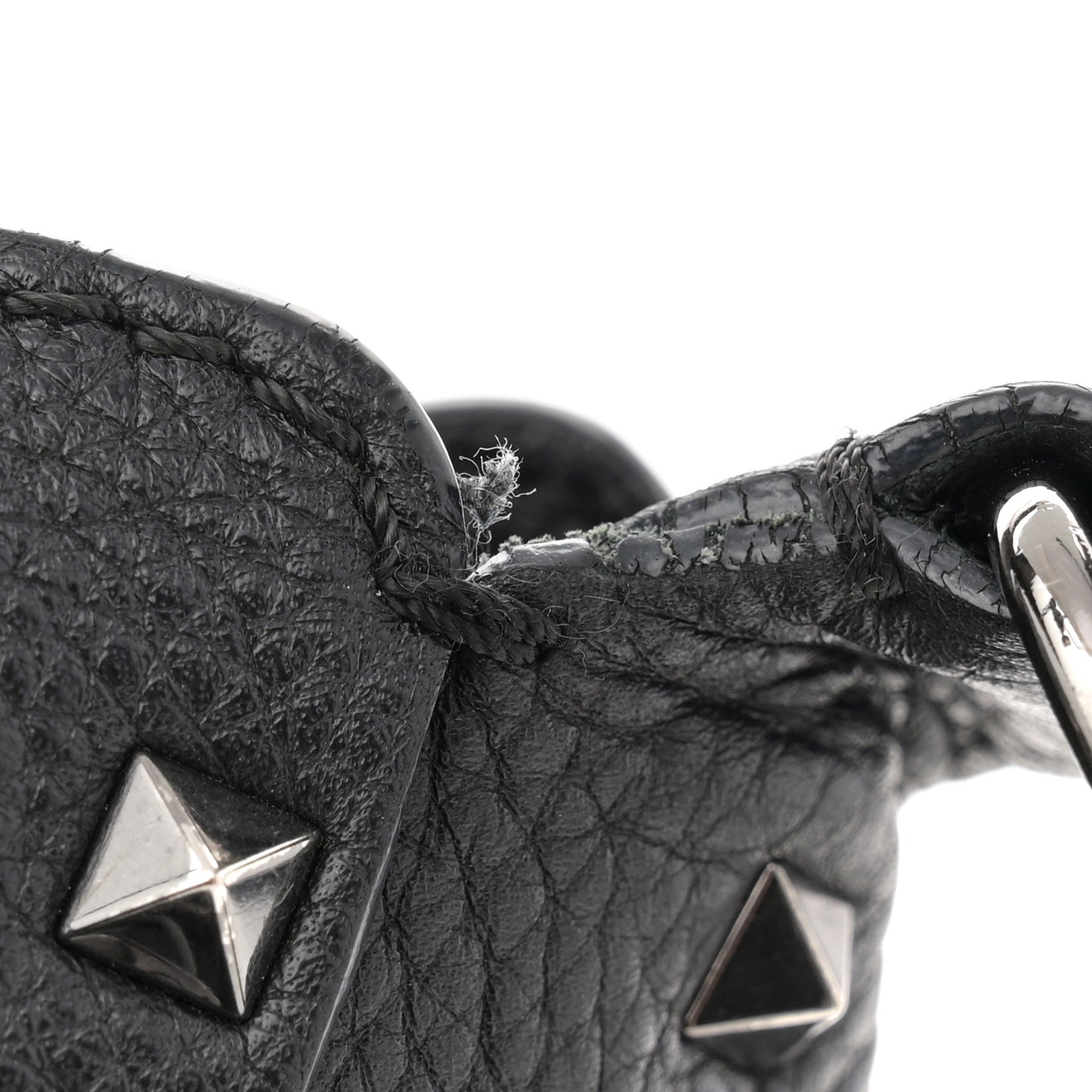 Pebbled Calfskin Onyx Small Rockstud Rolling Flip-Lock Messenger Bag Black