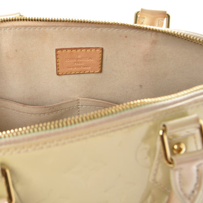 Louis Vuitton Vernis Alma PM Blanc Corail 19 of 28