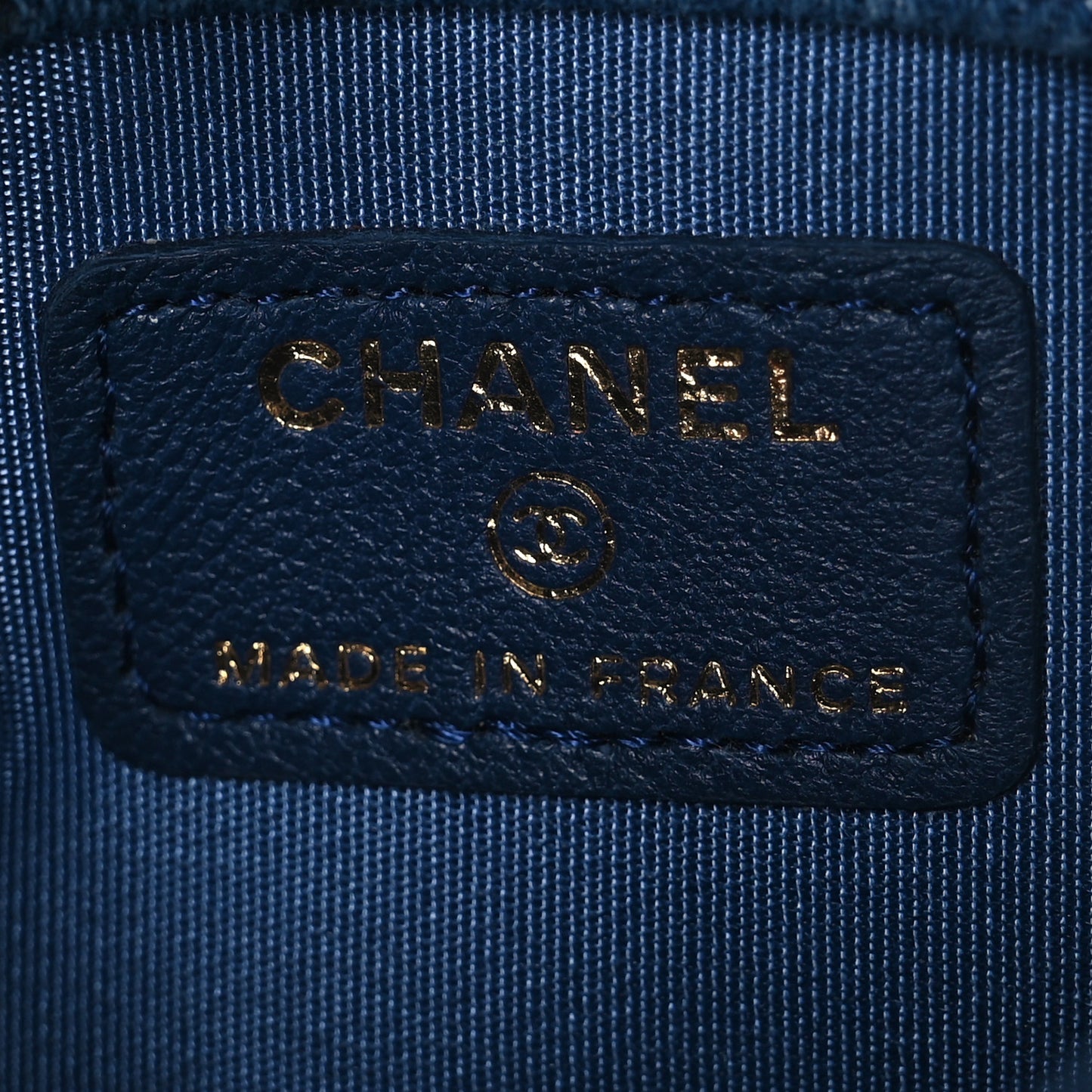 Denim Quilted Denim Mood Clutch With Chain Blue Multicolor