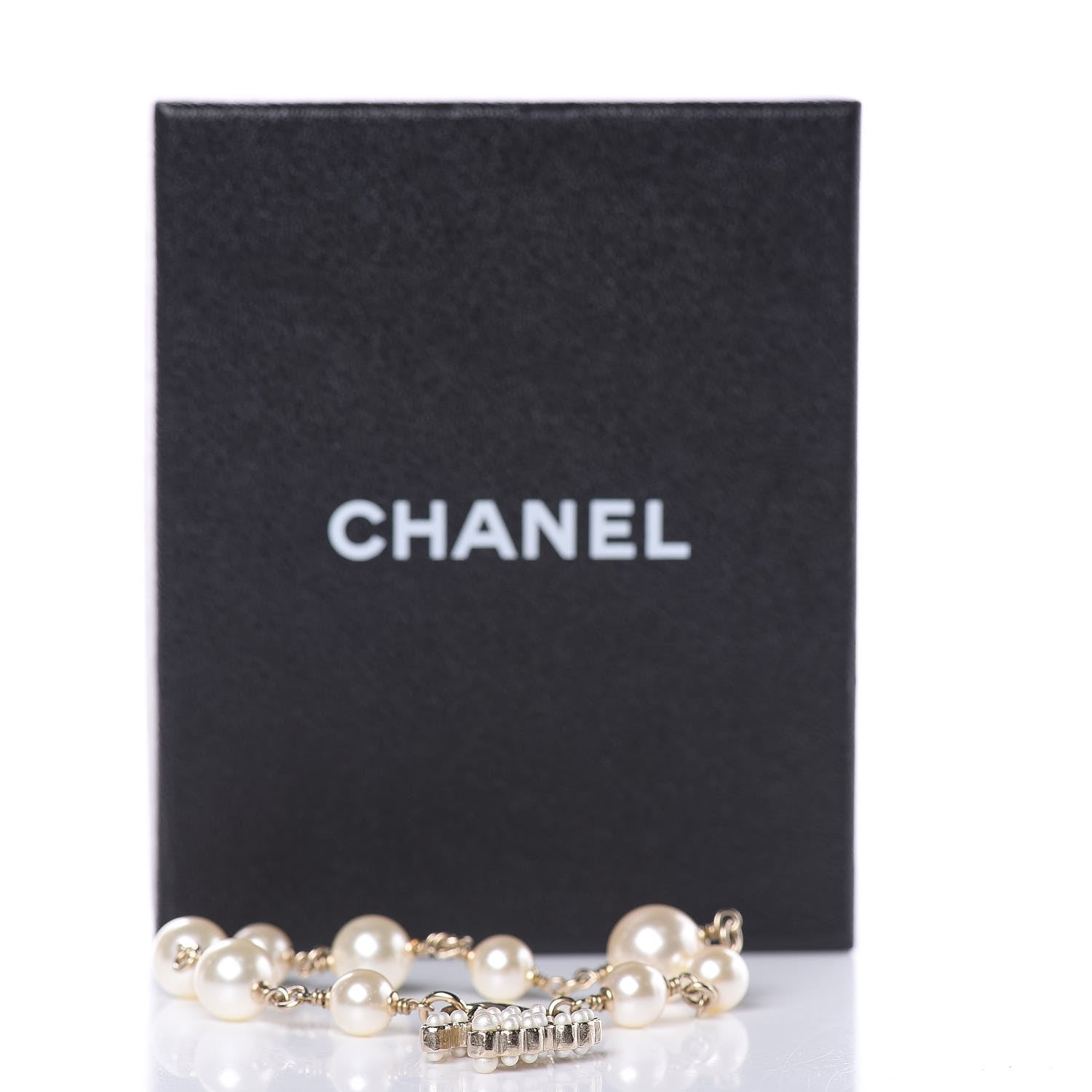 Chanel Pearl CC Bracelet Gold 4 of 4