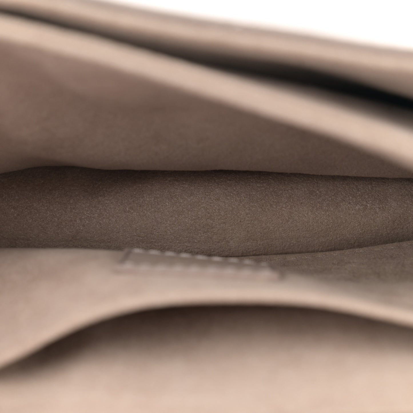 Calfskin New Wave Chain PM NM Taupe