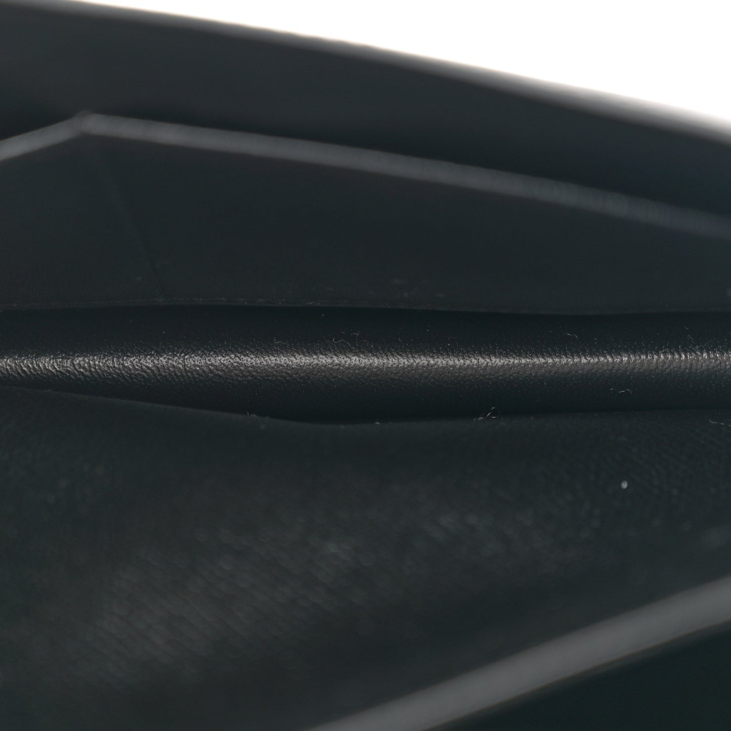 Epsom Constance 18 Black