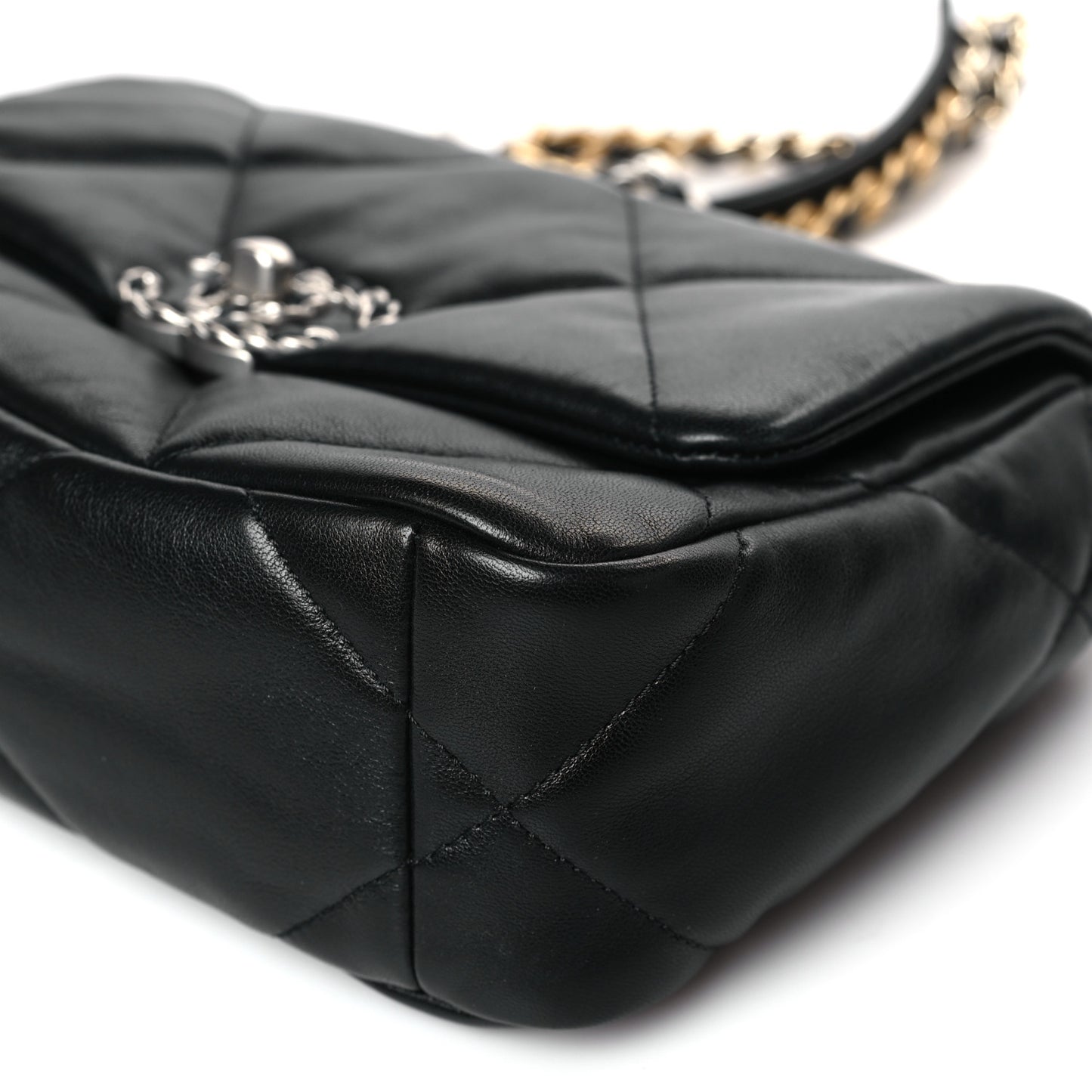 Lambskin Quilted Medium Chanel 19 Flap Black