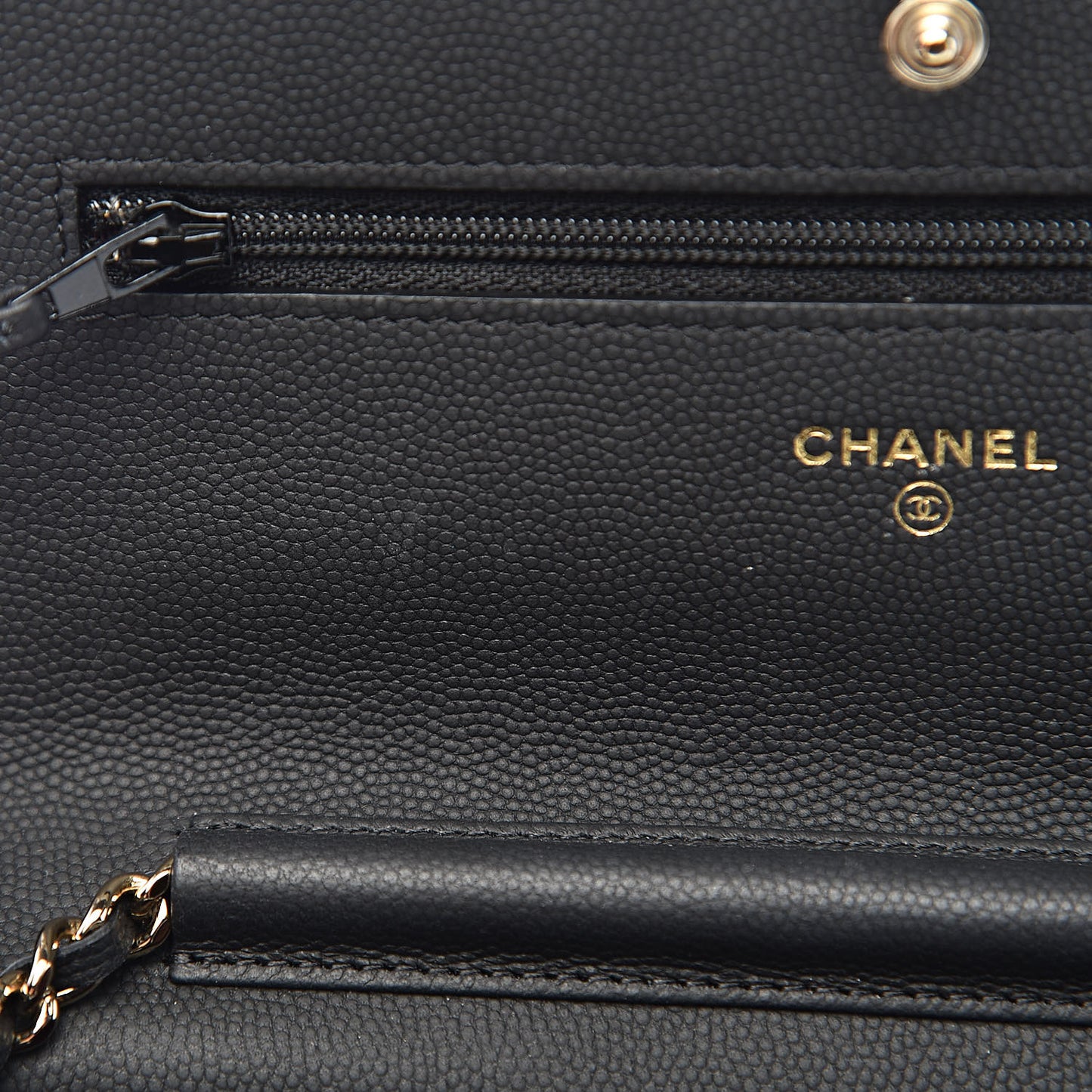 Caviar Chevron Quilted Wallet On Chain WOC Black