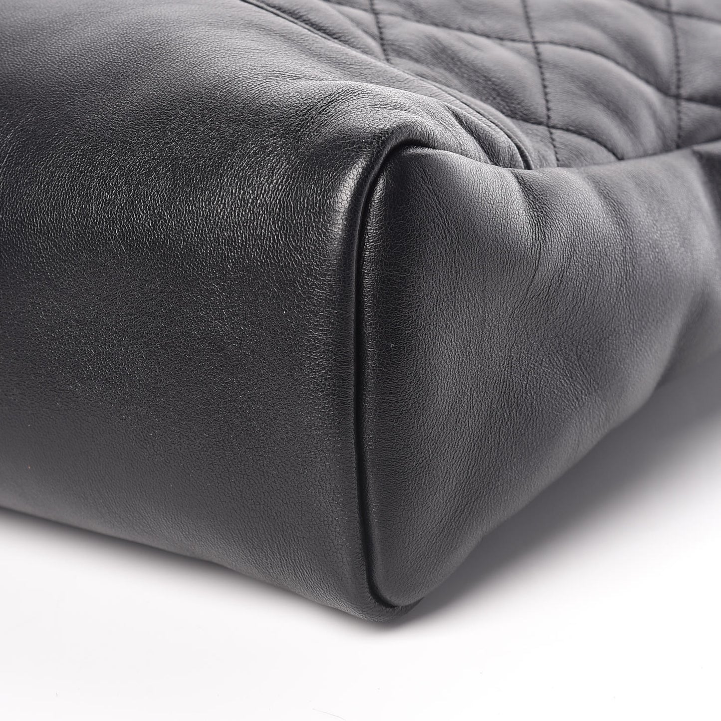 Lambskin Quilted Large 31 Shopping Bag Black