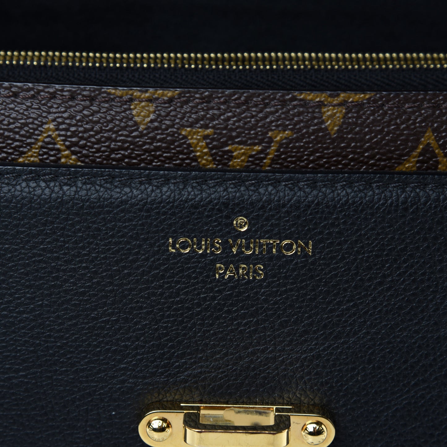 Monogram Victoire Black