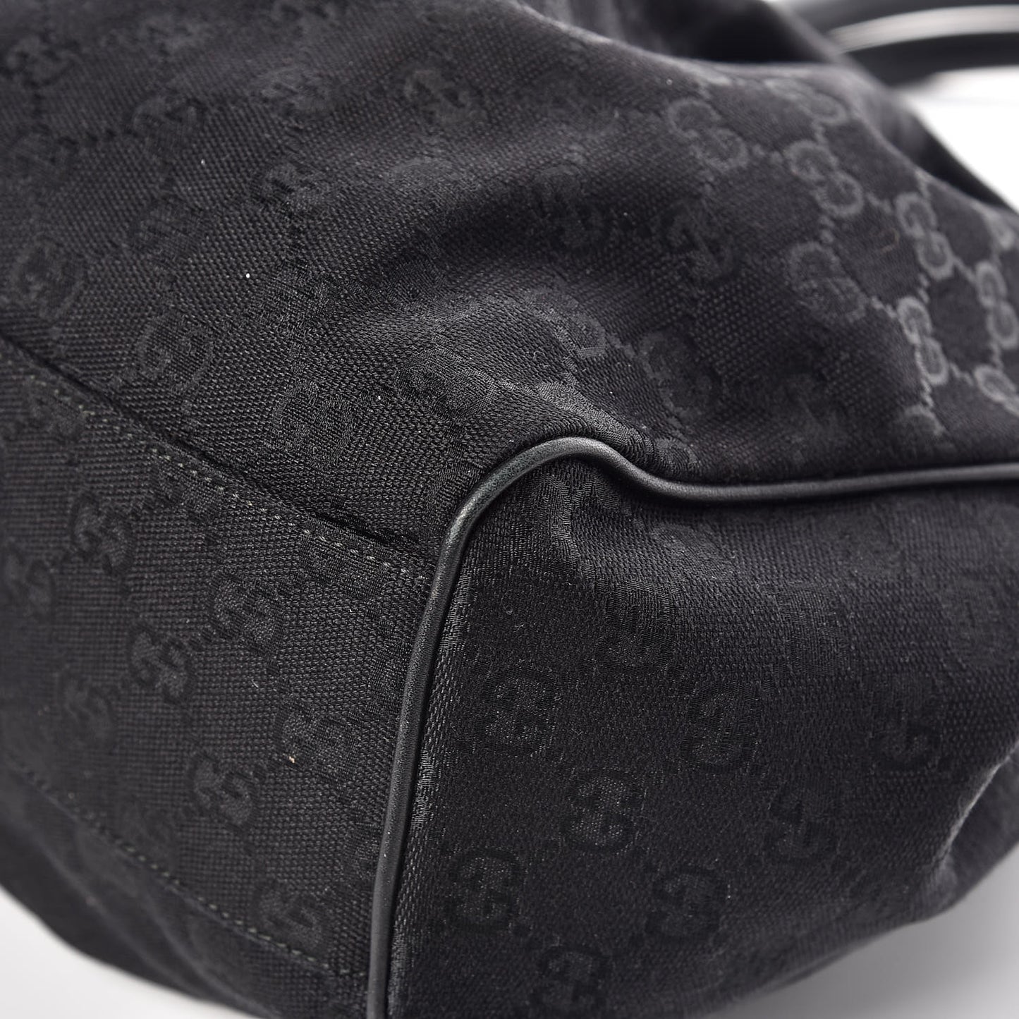 Monogram Medium Sukey Black