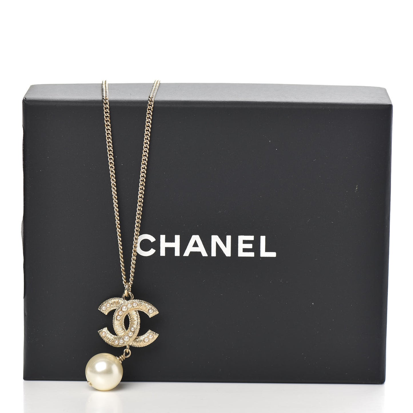 Pearl CC Drop Necklace Gold