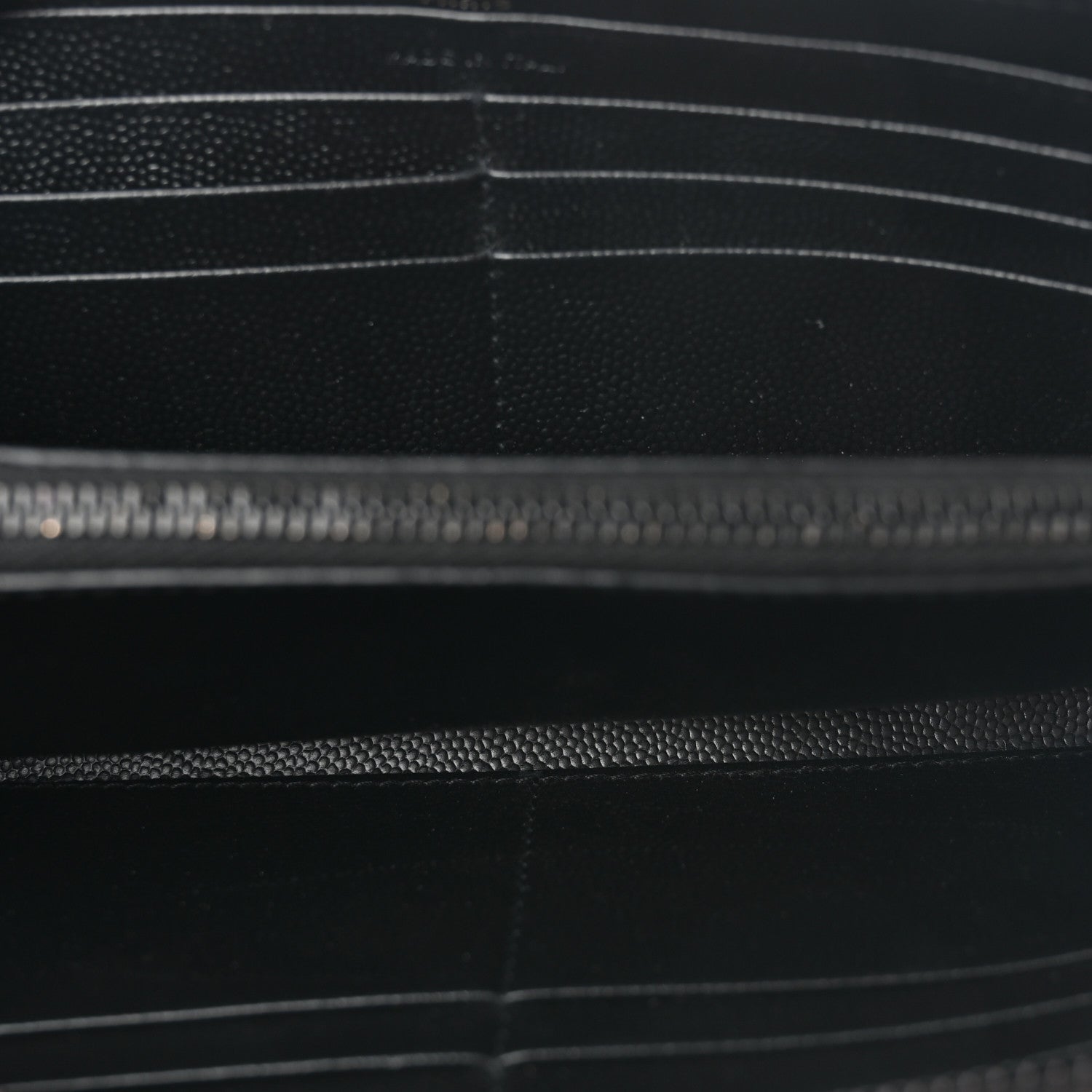 Saint Laurent Grain De Poudre Matelasse Chevron Monogram Monochrome Zip Around Wallet Black 5 of 10