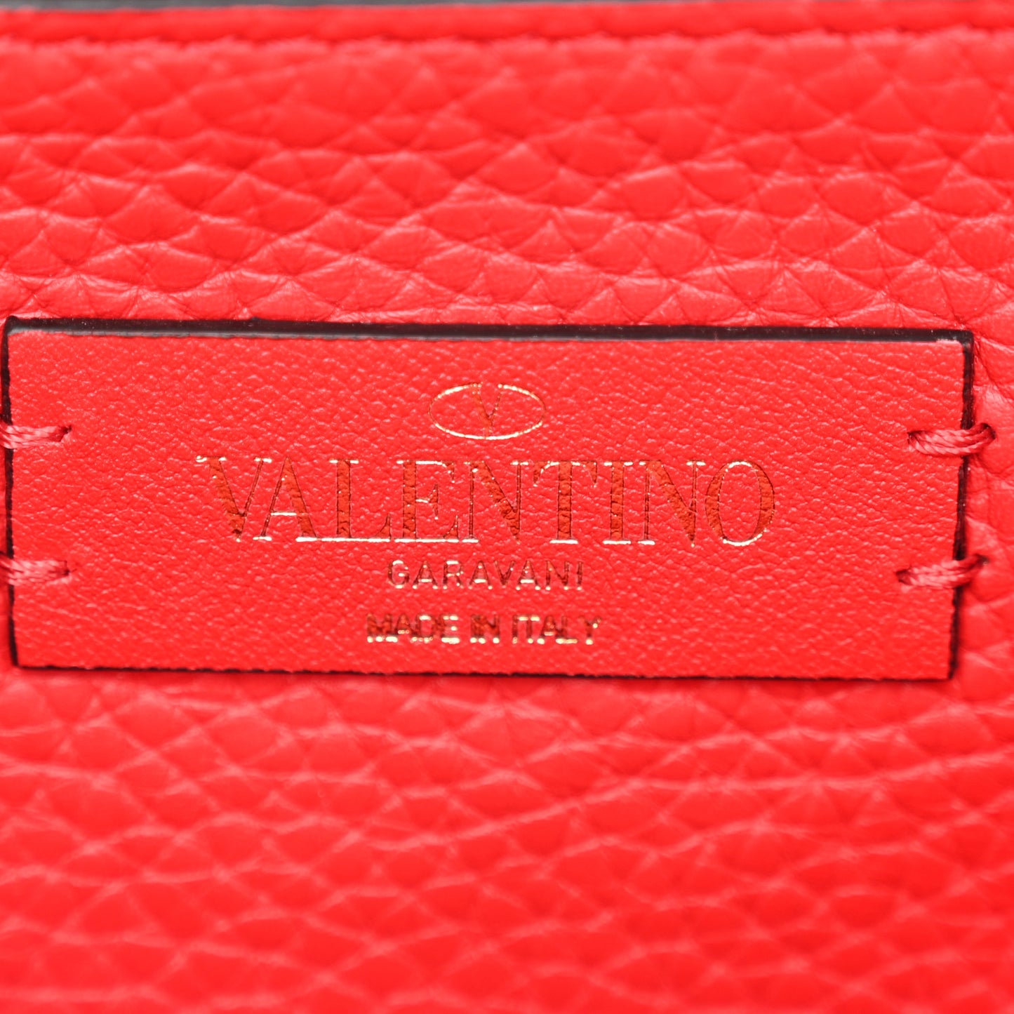 Pebble Calfskin Rockstud Side Slip Wristlet Clutch Rosso