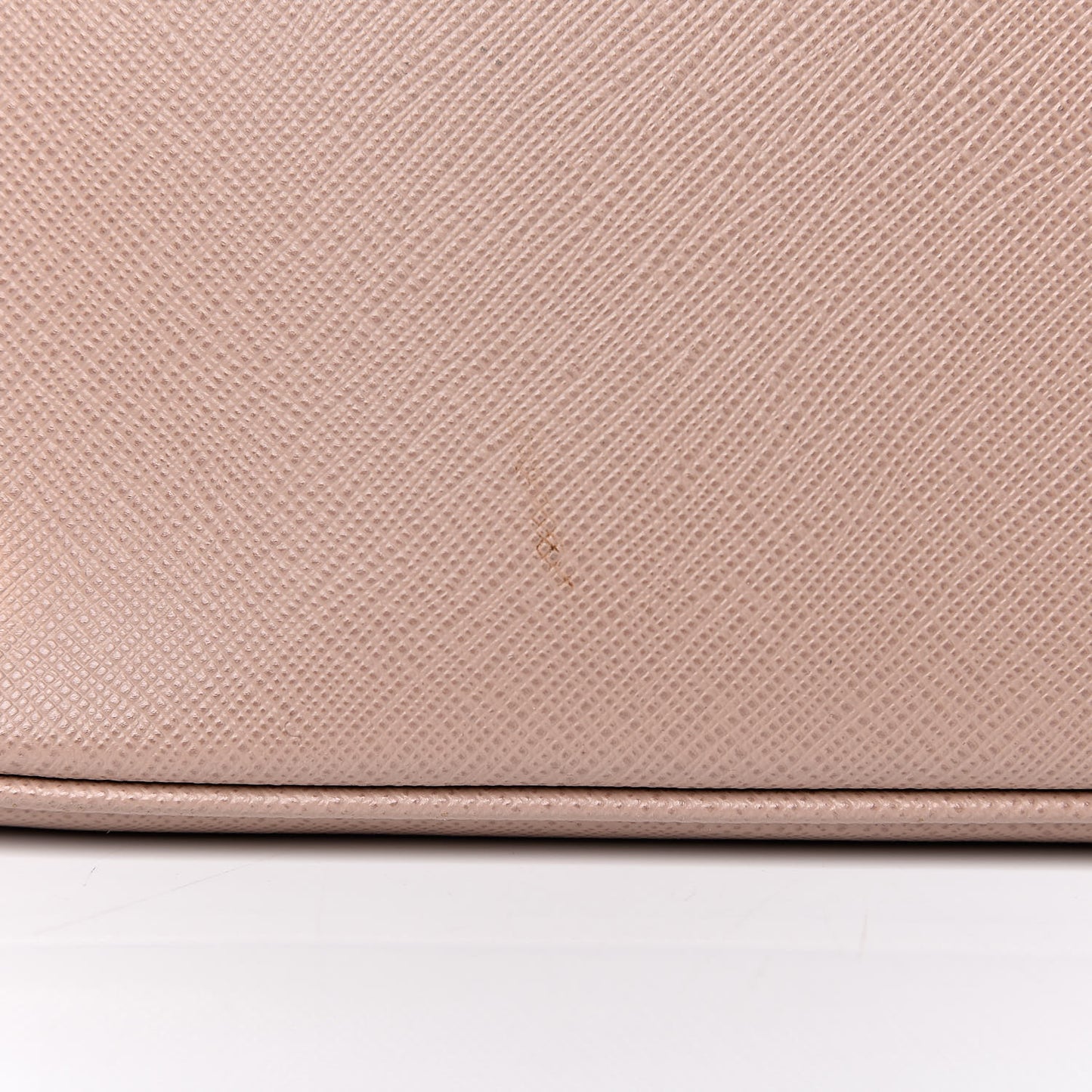 Saffiano Medium Galleria Double Zip Tote Cammeo
