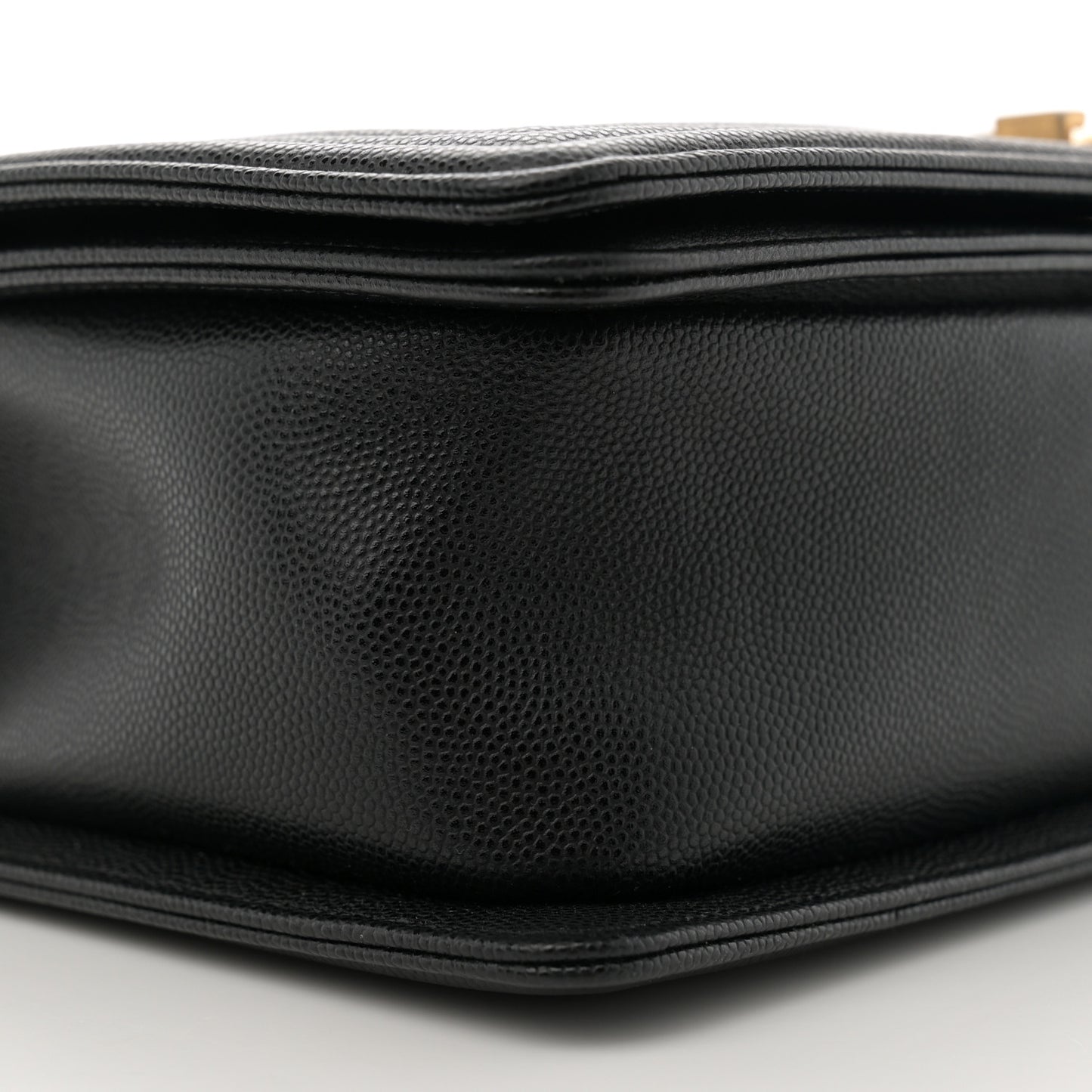 Caviar Quilted New Medium Boy Flap Black