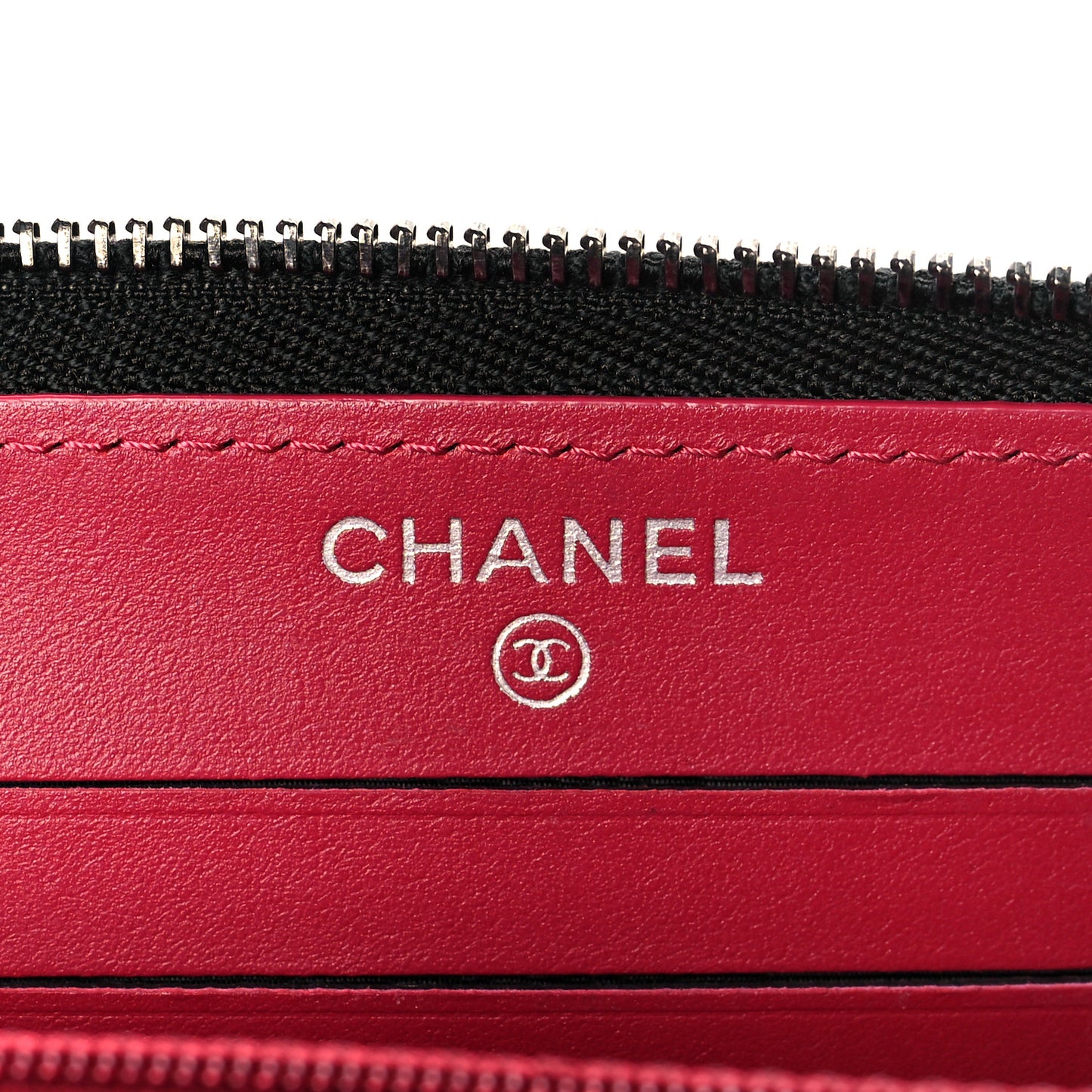 Aged Calfskin Quilted Small Gabrielle Zip Around Wallet Black