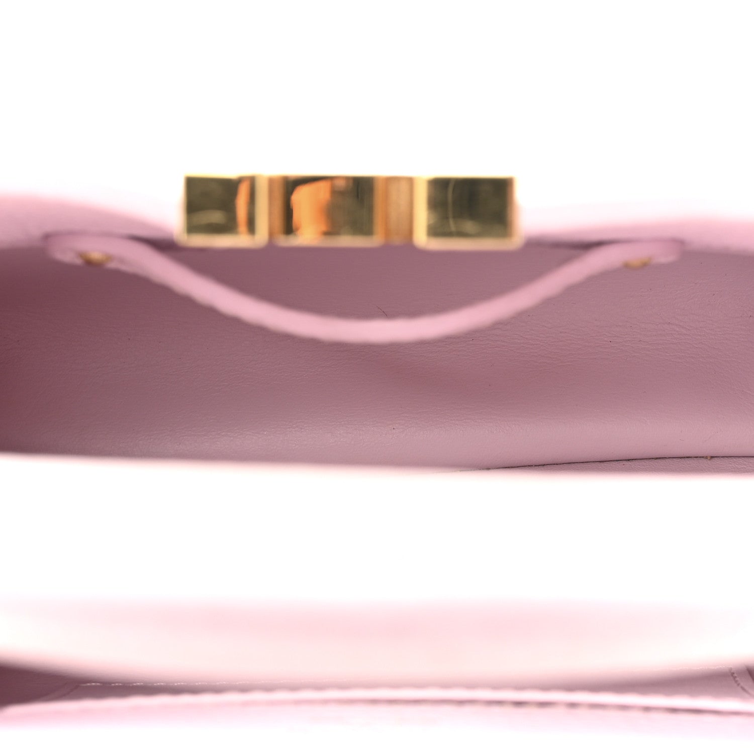 Louis Vuitton Taurillon LV Ski Capucines Mini Pearly Lilac 6 of 14