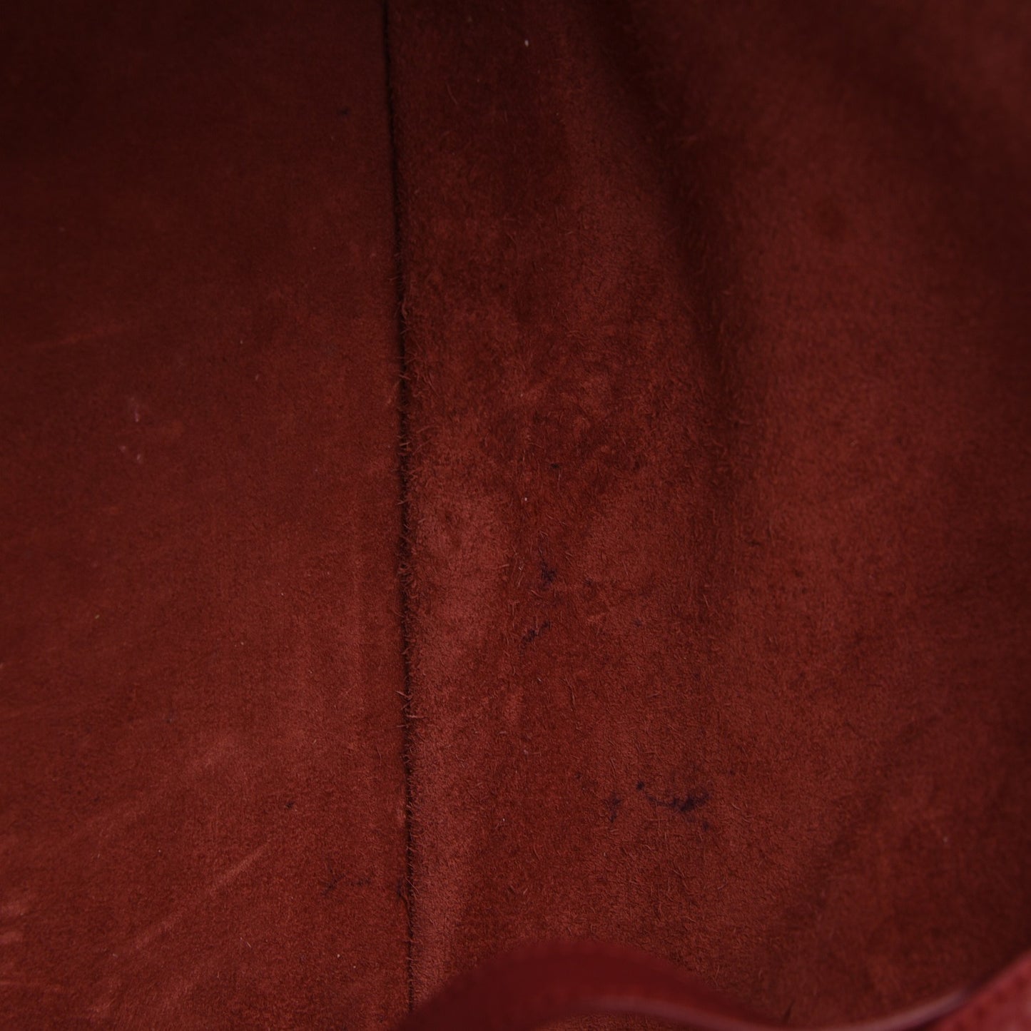 Supple Calfskin Medium Phantom Luggage Red