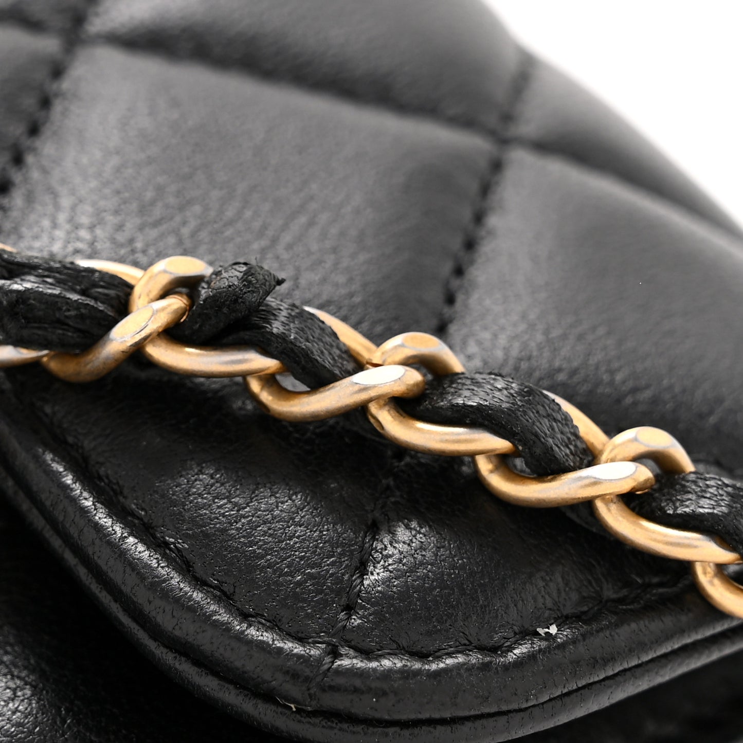 Lambskin Quilted Pearl Crush Flap With Chain Black