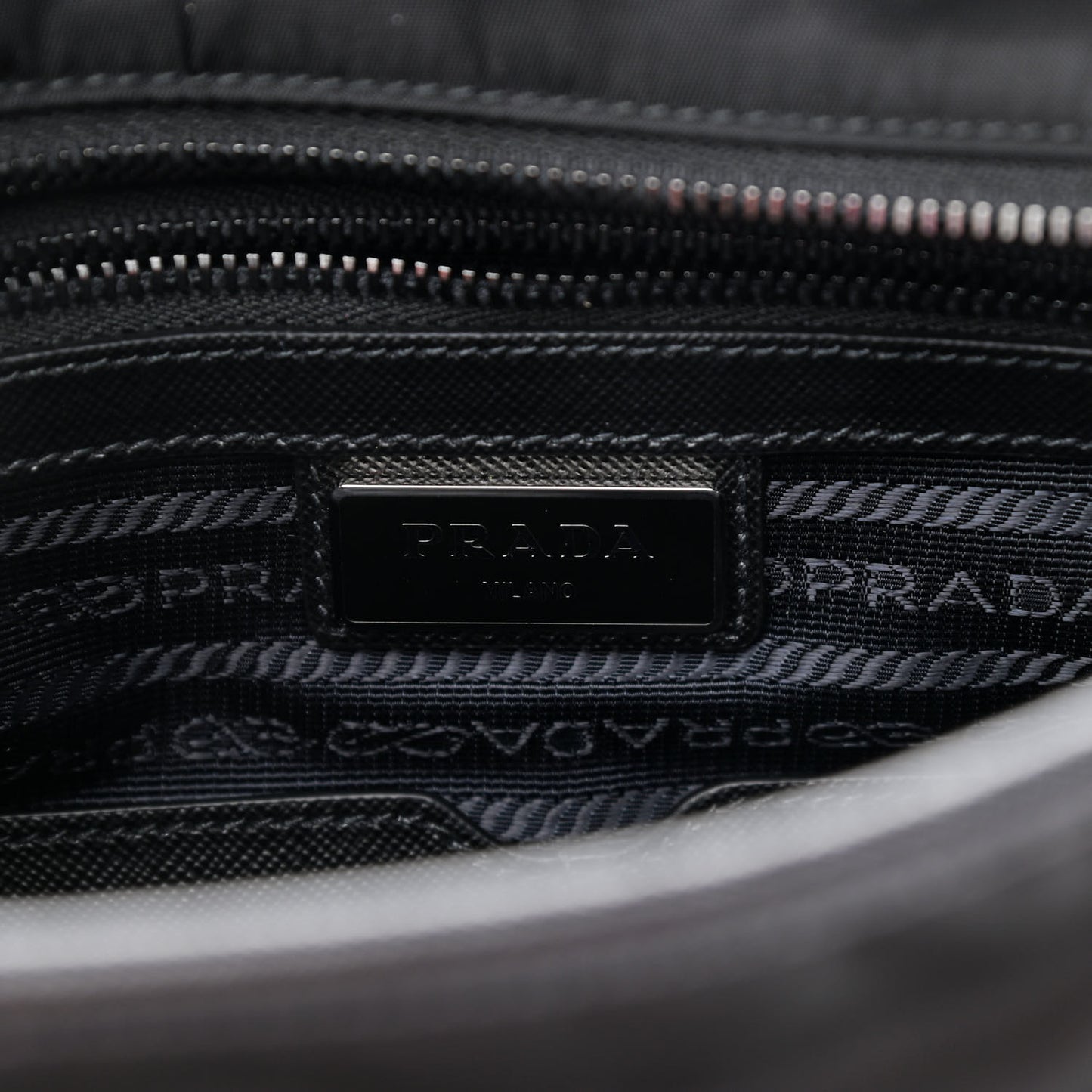 Tessuto Nylon Saffiano Flat Messenger Bag Black