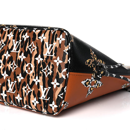 Louis Vuitton Monogram Giant Jungle Neverfull MM Black 9 of 11