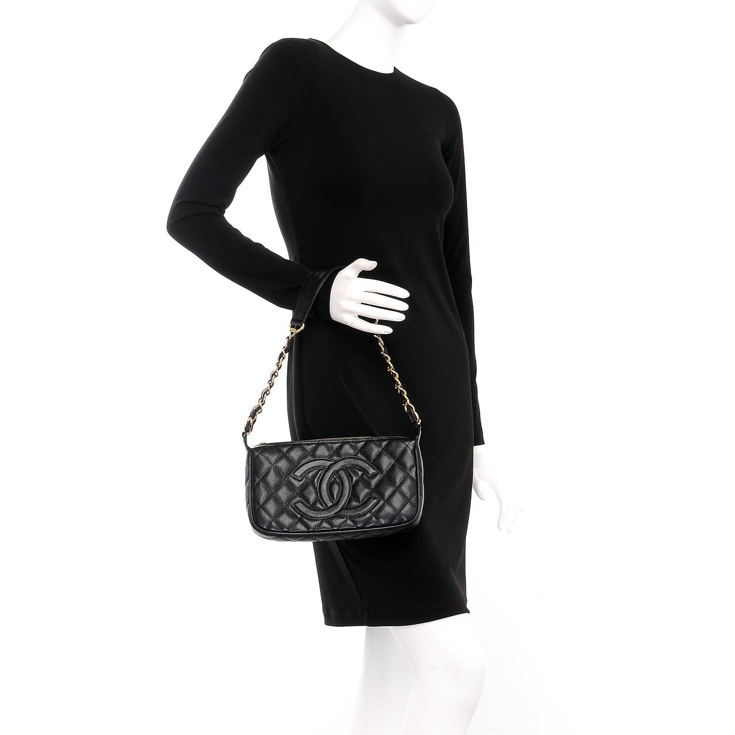 Caviar Quilted Pochette Black