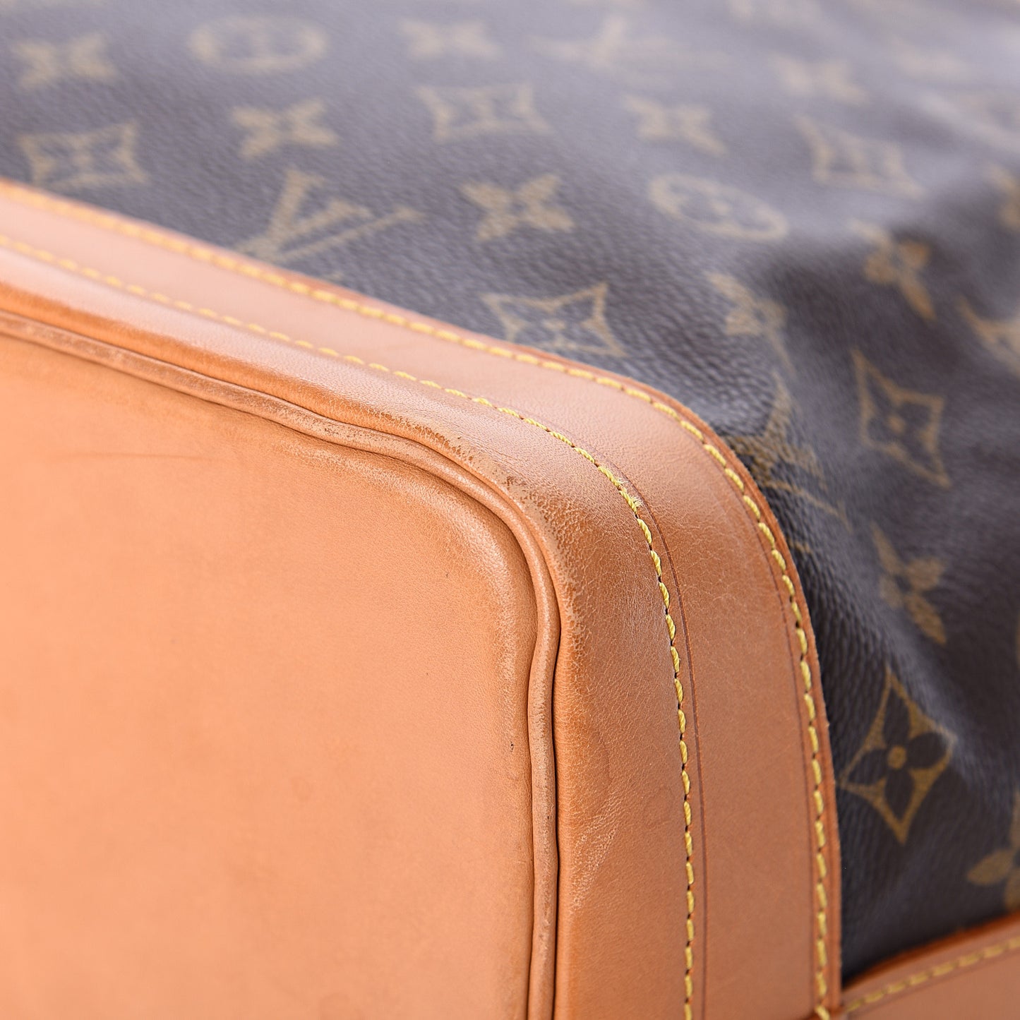 Monogram Noe