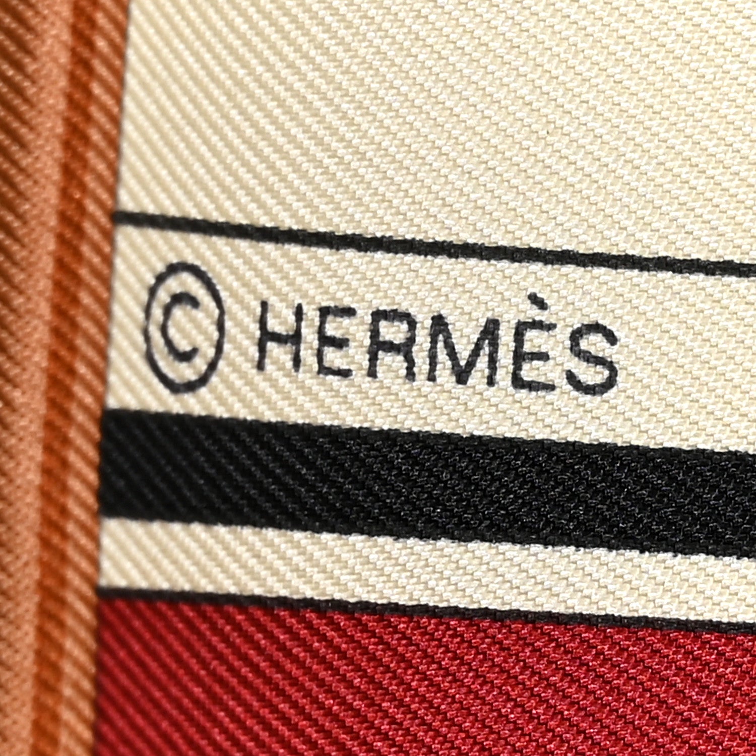 Hermes Silk Couvertures Et Tenues de Jour Scarf 90 Creme Rouge H Bleu Multicolor 4 of 5