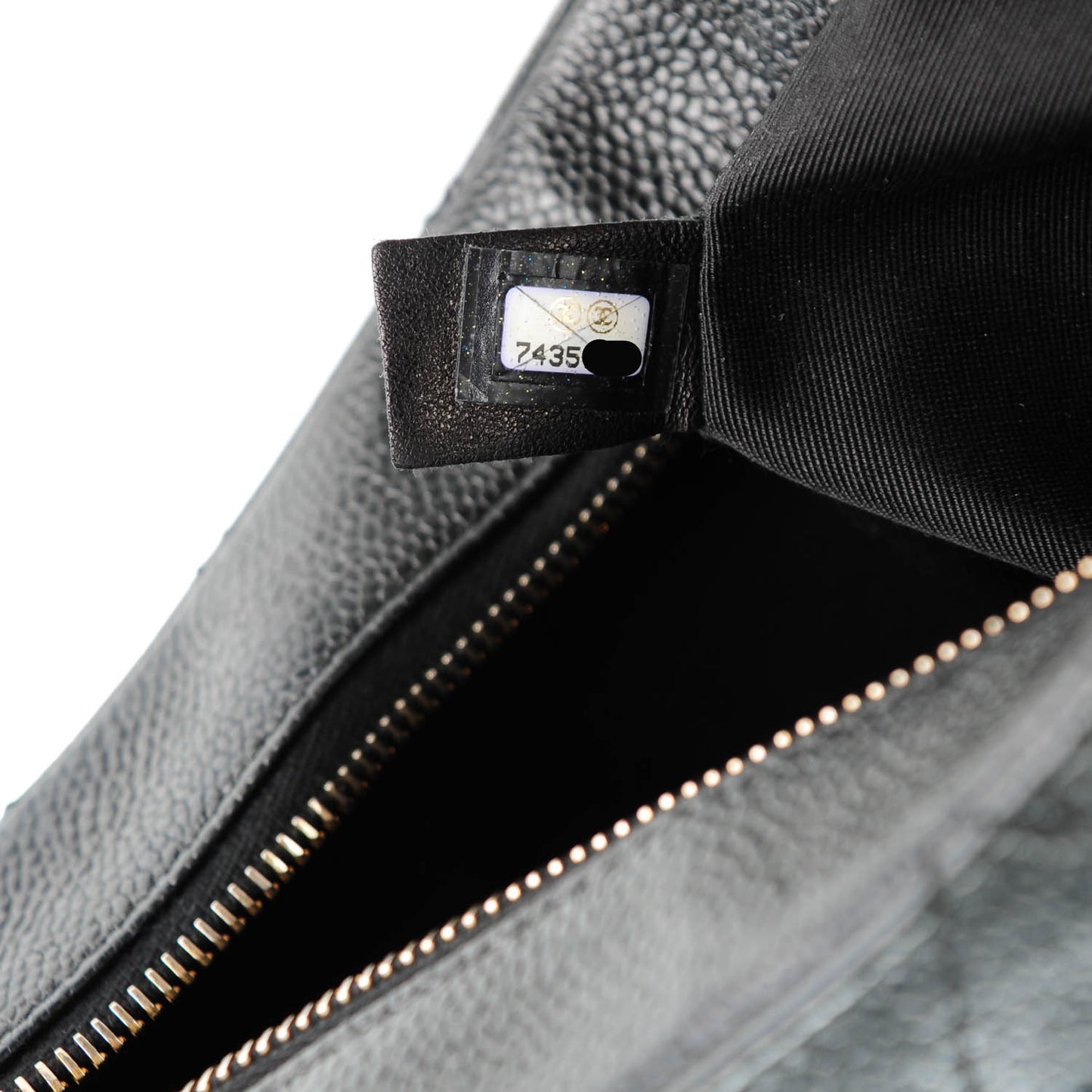 Caviar Quilted Hobo Black