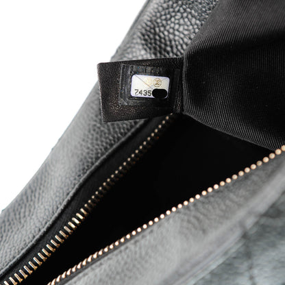 Chanel Caviar Quilted Hobo Black 7 of 7
