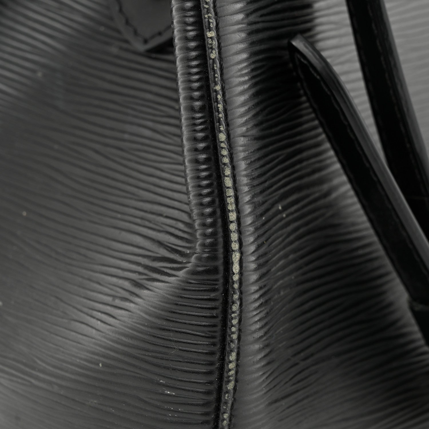 Louis Vuitton Epi Brea MM Black 15 of 16