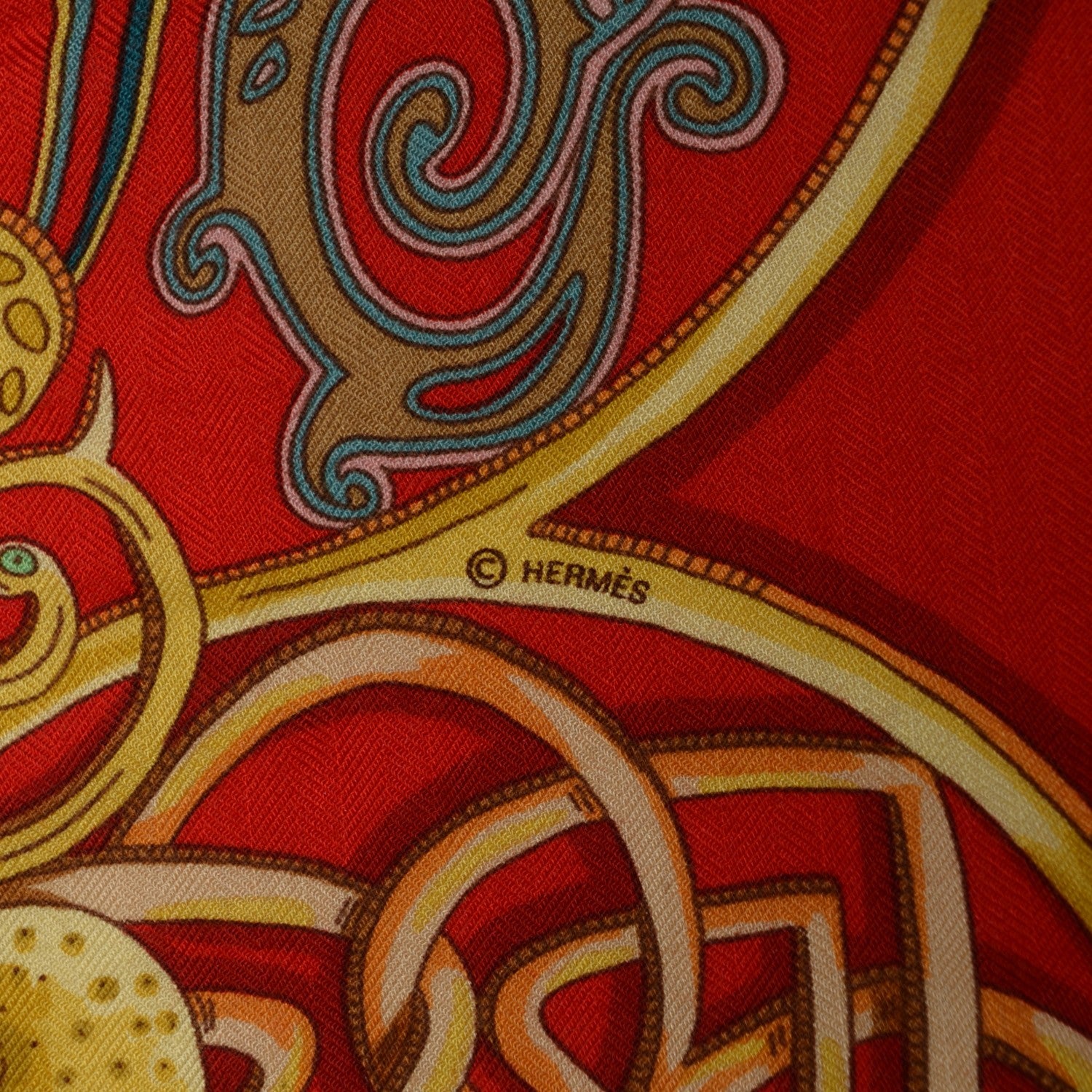 Hermes Cashmere Silk La Charmante Aux Animaux Scarf 140 Rouge Ardoise Vieil Or 5 of 6