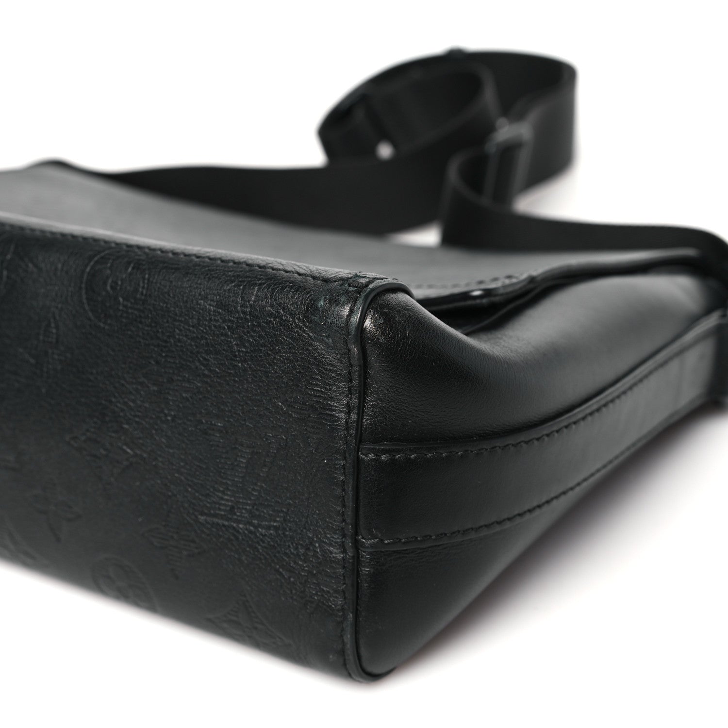 Louis Vuitton Calfskin Monogram Shadow Sprinter Messenger Black 9 of 9