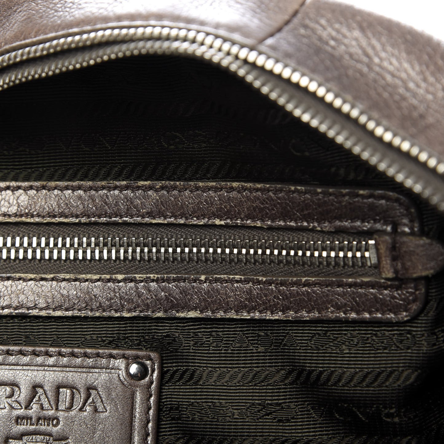 Cervo Antik Bowler Front Pocket Tote Fumo