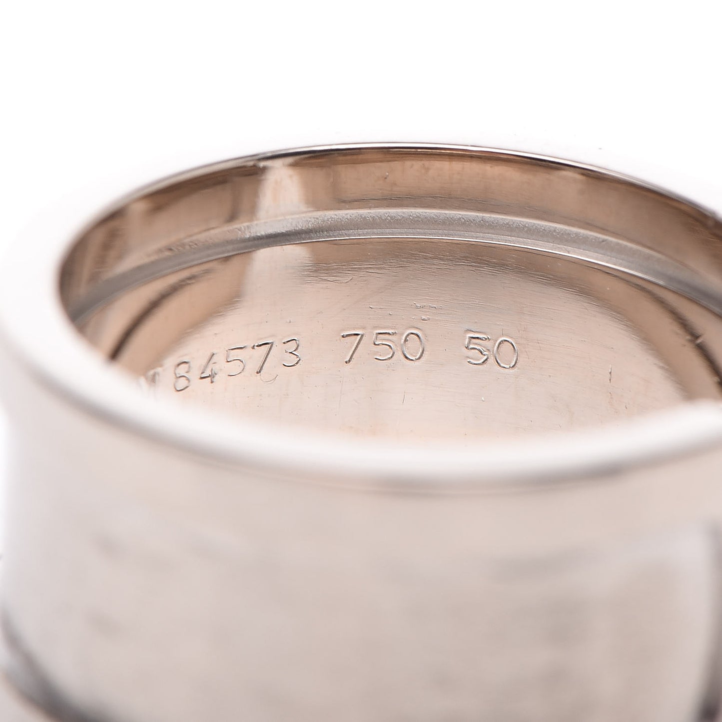 18K White Gold 10mm Logo De Ring 50 5.25