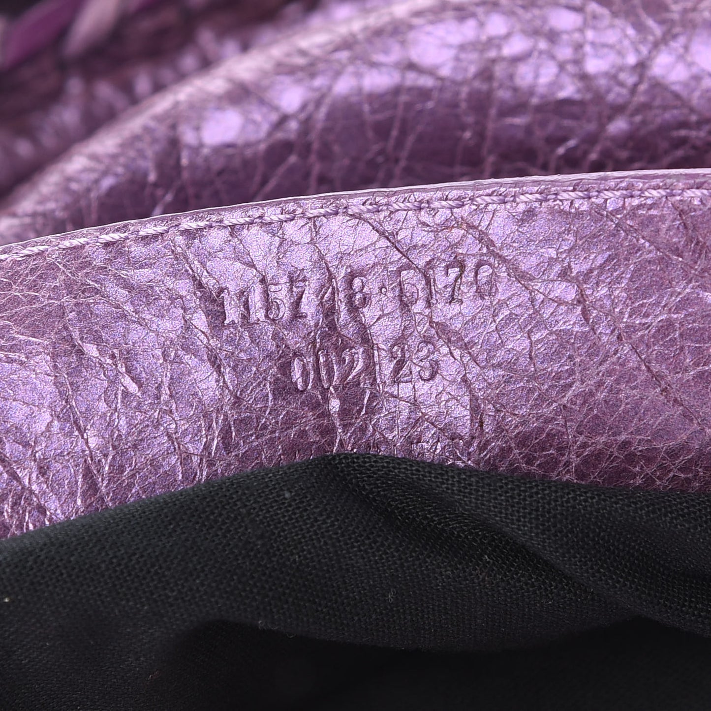 Agneau Classic Hardware City Metallic Purple