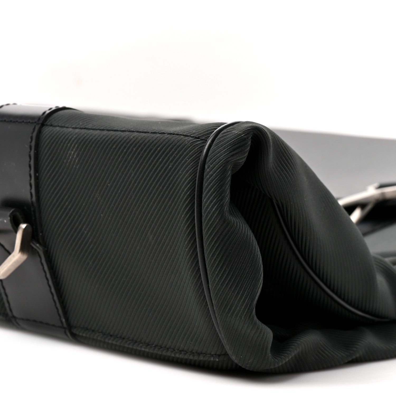 Louis Vuitton Taiga Portable Gibeciere Ardoise 7 of 10