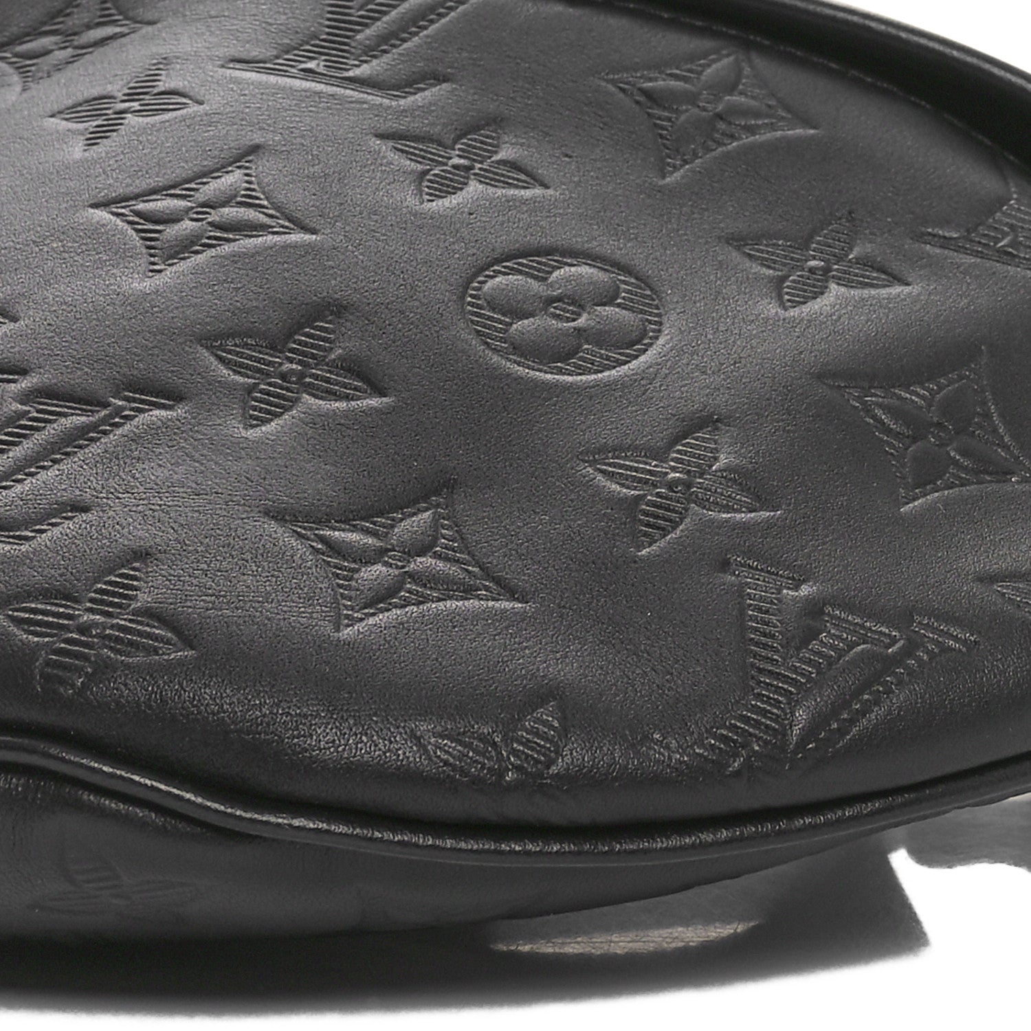 Louis Vuitton Calfskin Monogram Shadow Discovery Bumbag Black 9 of 9