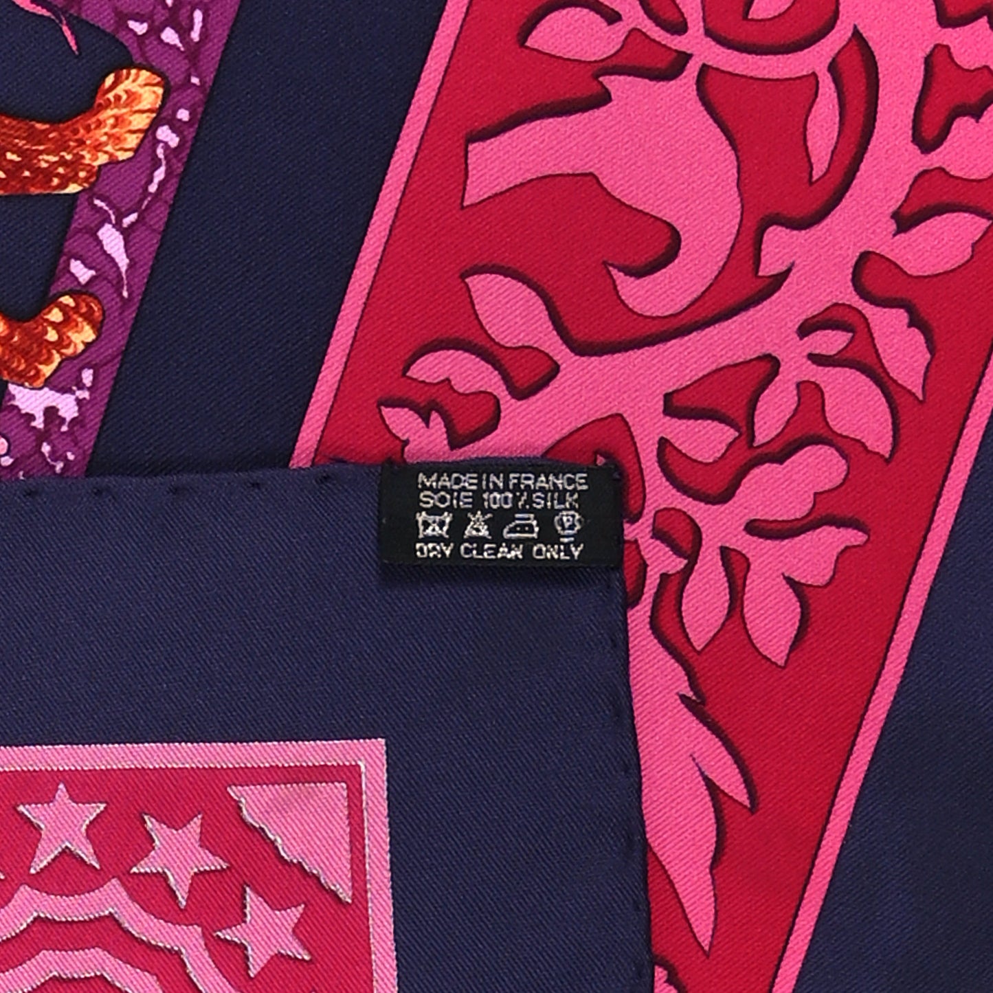 Silk Early America Scarf 90