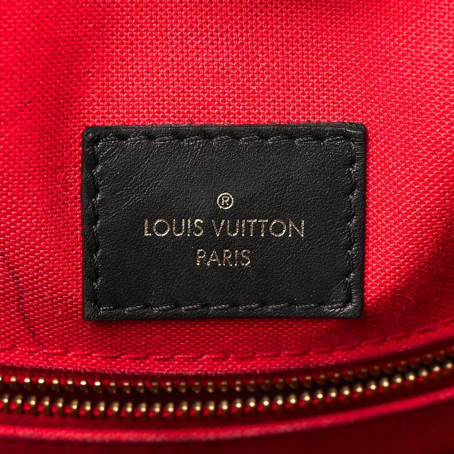 Reverse Monogram Giant Onthego MM