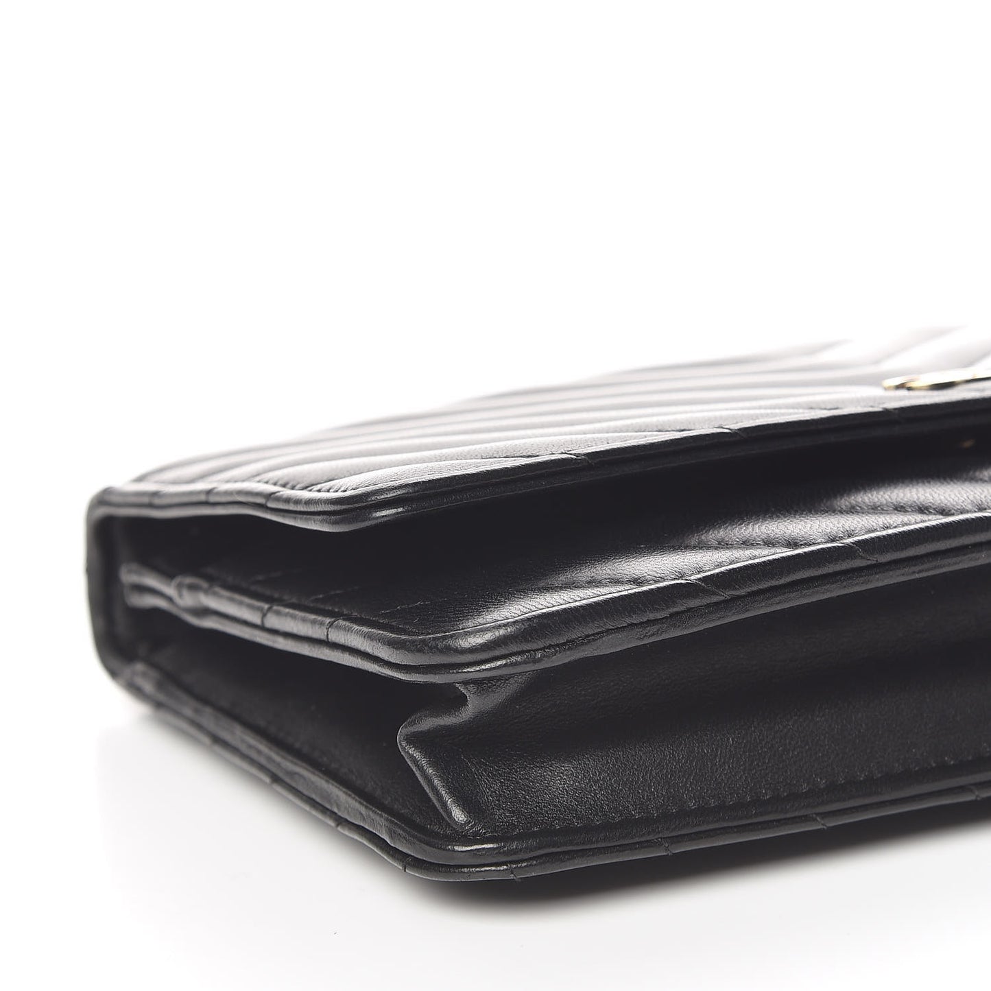 Lambskin Chevron Quilted Wallet On Chain WOC Black