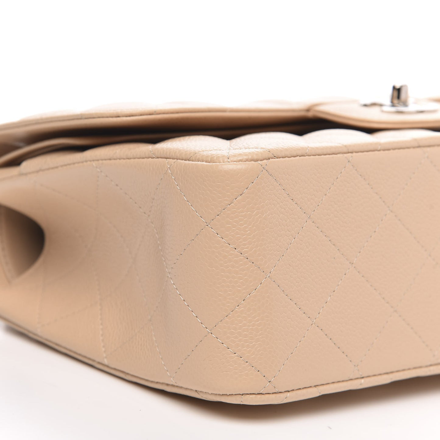 Caviar Quilted Jumbo Double Flap Beige Clair