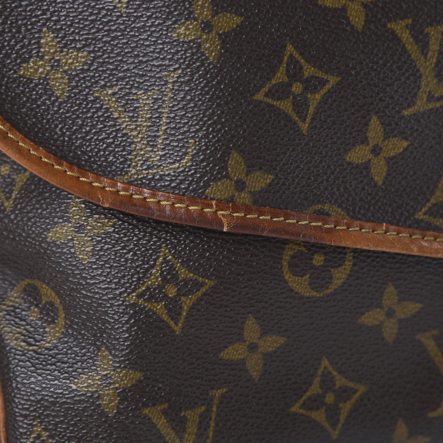 Monogram Saumur 35