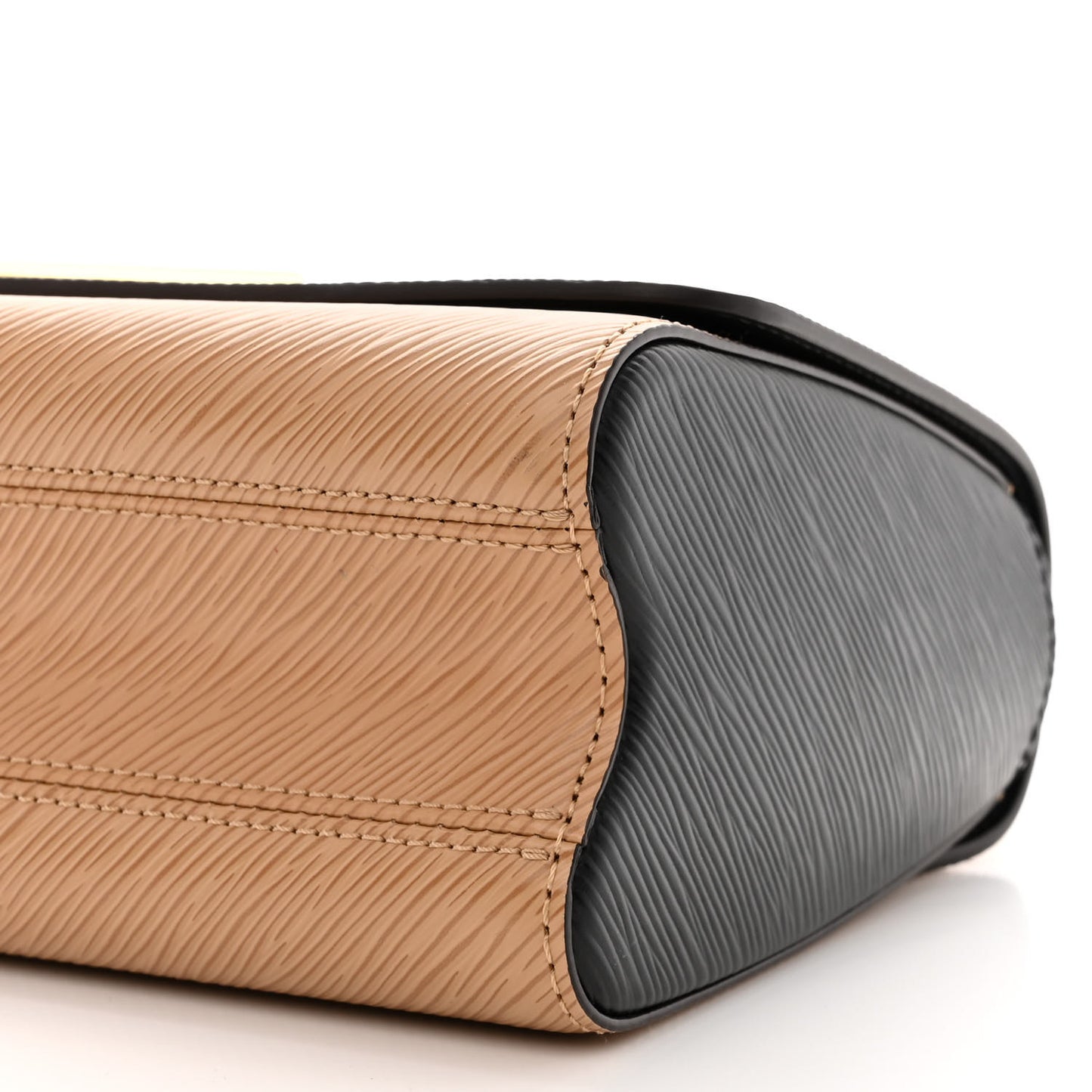 Epi Twist Shoulder Bag MM Camel