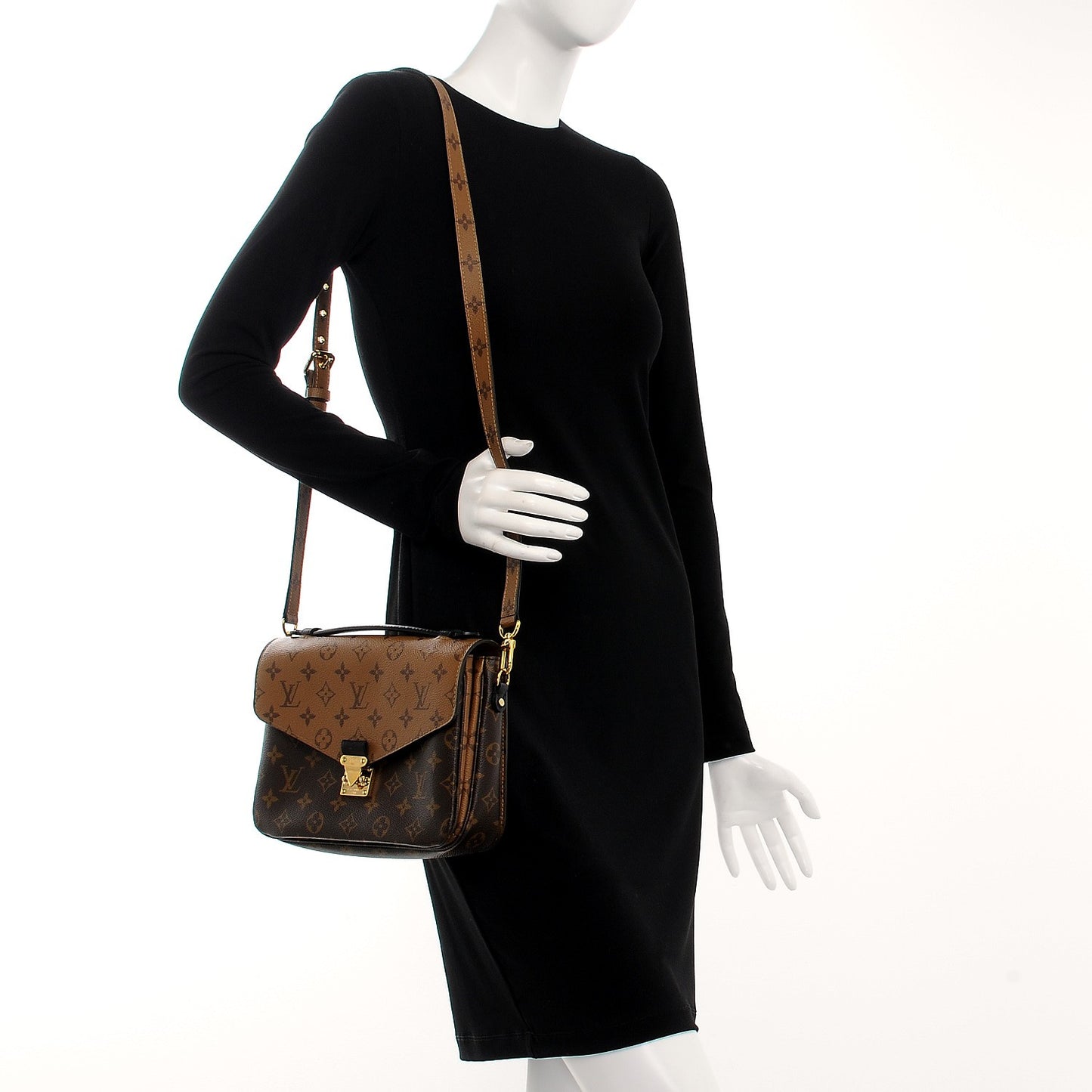 Reverse Monogram Pochette Metis