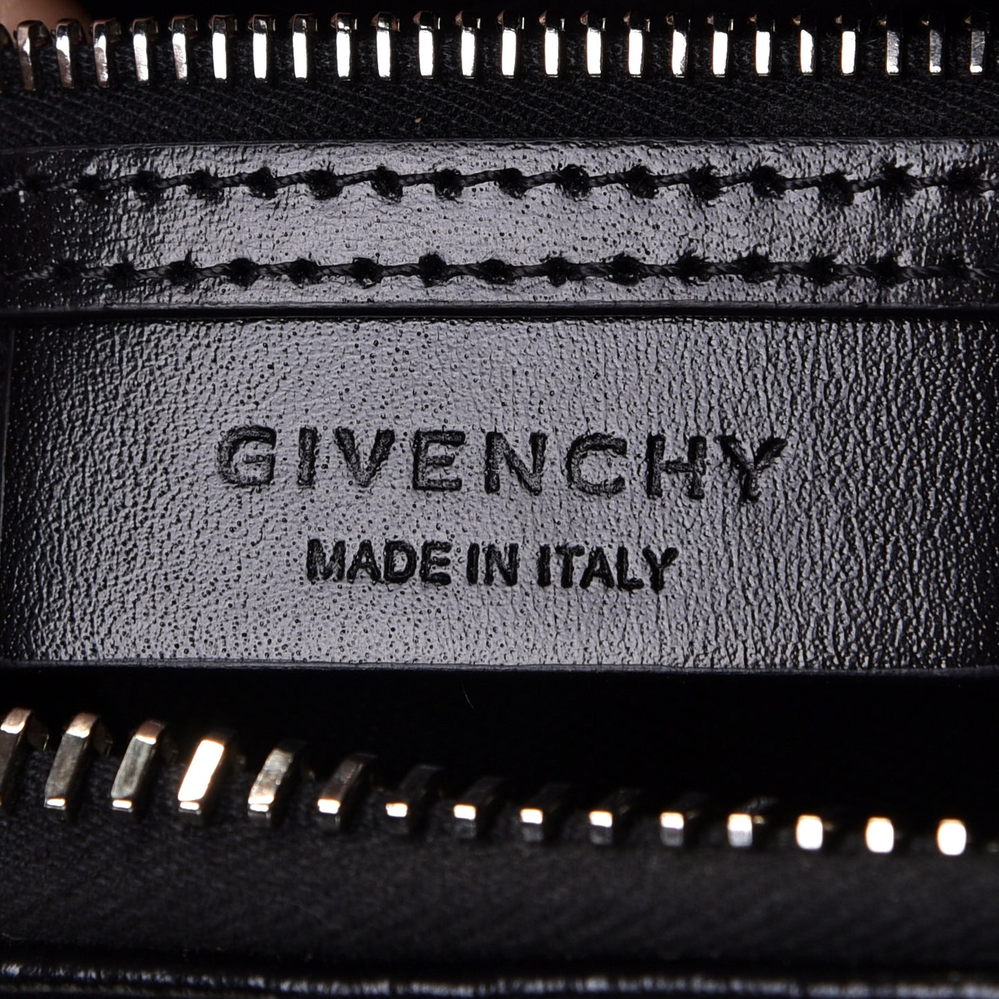 Shiny Lord Calfskin Mini Antigona Black
