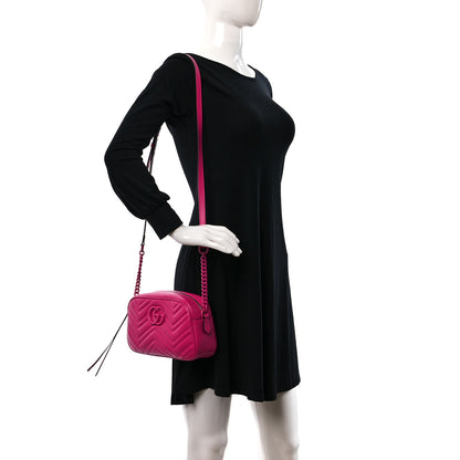 Gucci Calfskin Matelasse Monochrome Small GG Marmont Chain Shoulder Bag Classic Fuxia 3 of 8