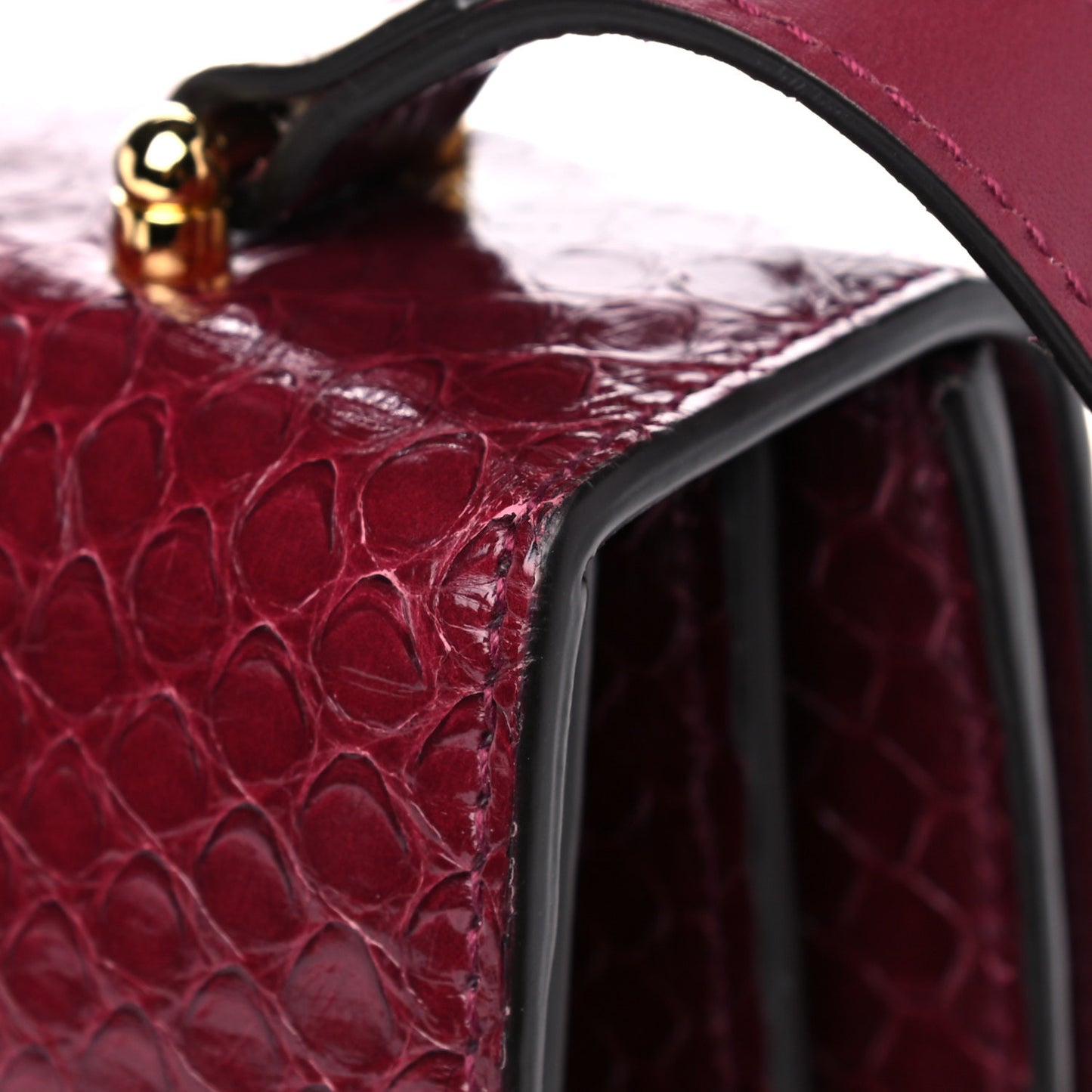 Elaphe Small Zumi Shoulder Bag Antique Bordeaux